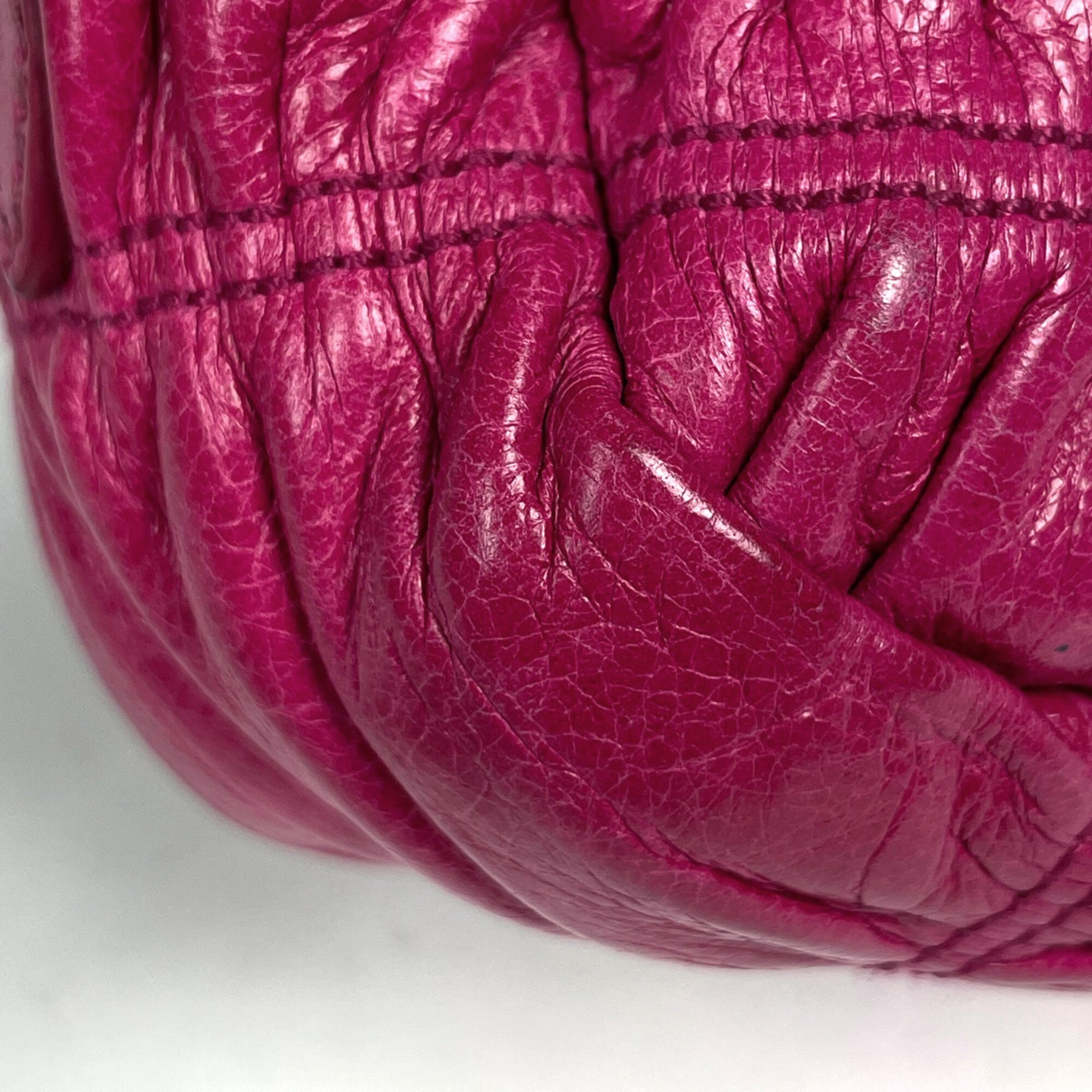 Prada Pink Leather Handbag (Pre-Owned)