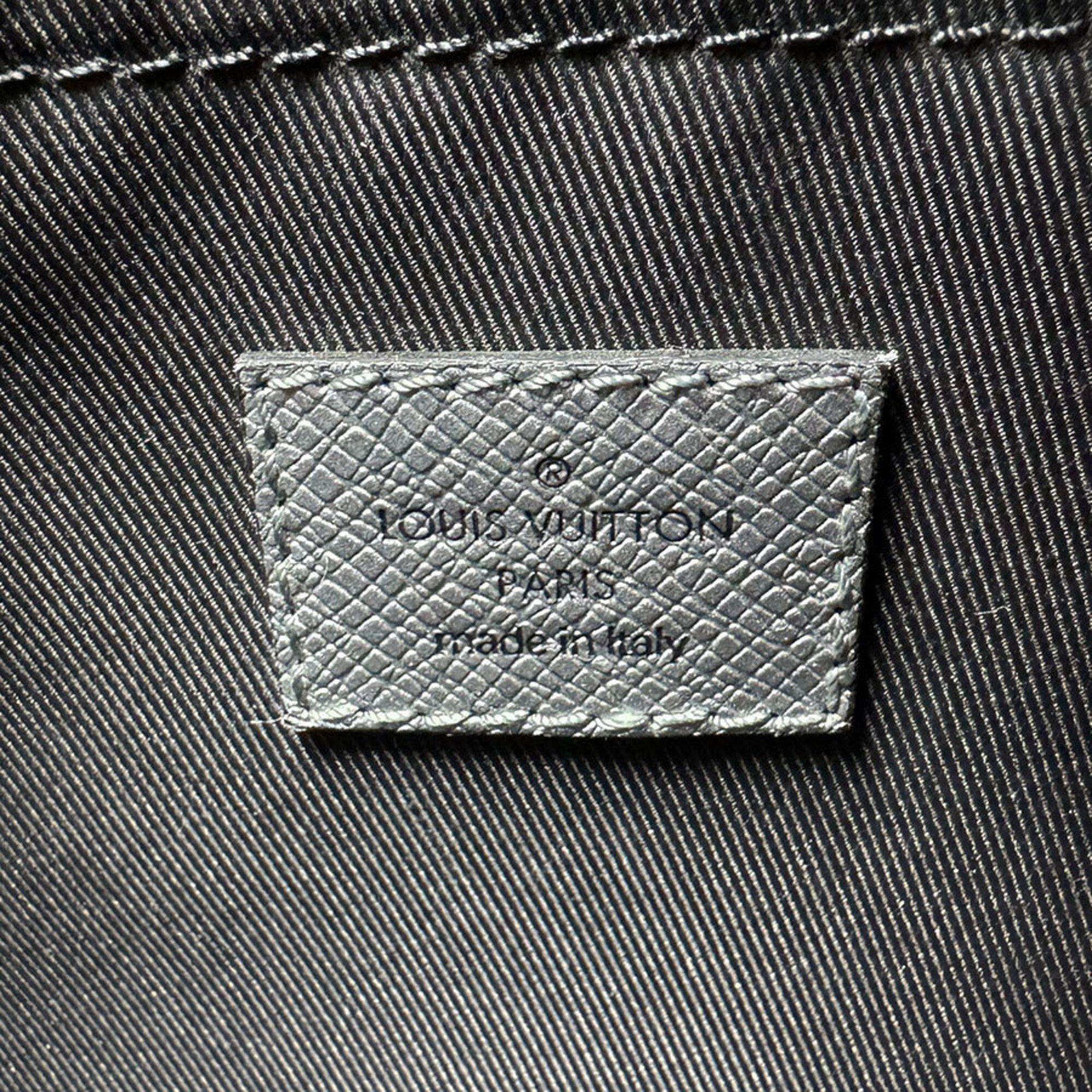 Louis Vuitton Silver Leather Shoulder Bag (Pre-Owned)