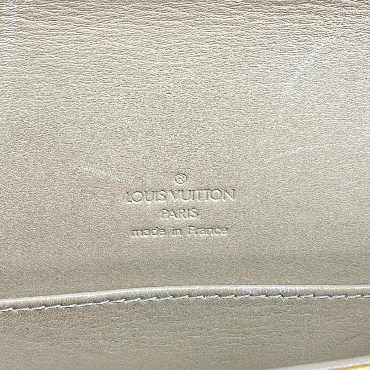 Louis Vuitton Beige Shoulder Bag (Pre-Owned)