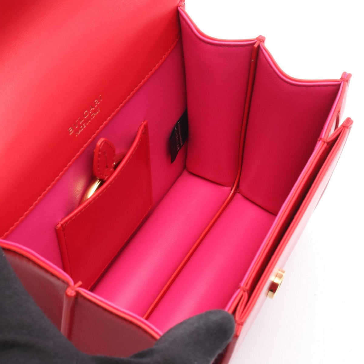 Bvlgari Red Color Leather Handbag (Pre-Owned)