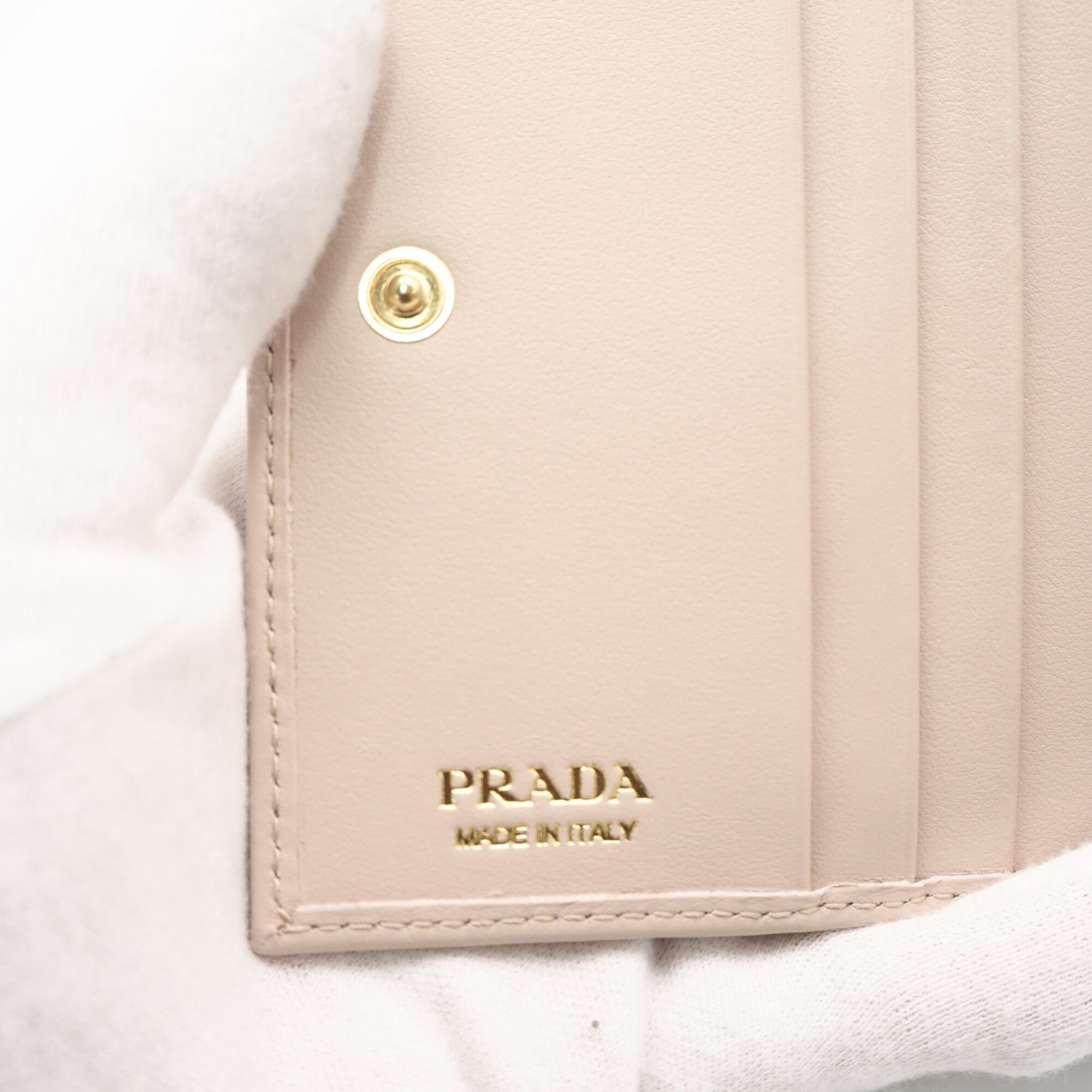 Prada Beige Leather Wallet (Bi-Fold) (Pre-Owned)