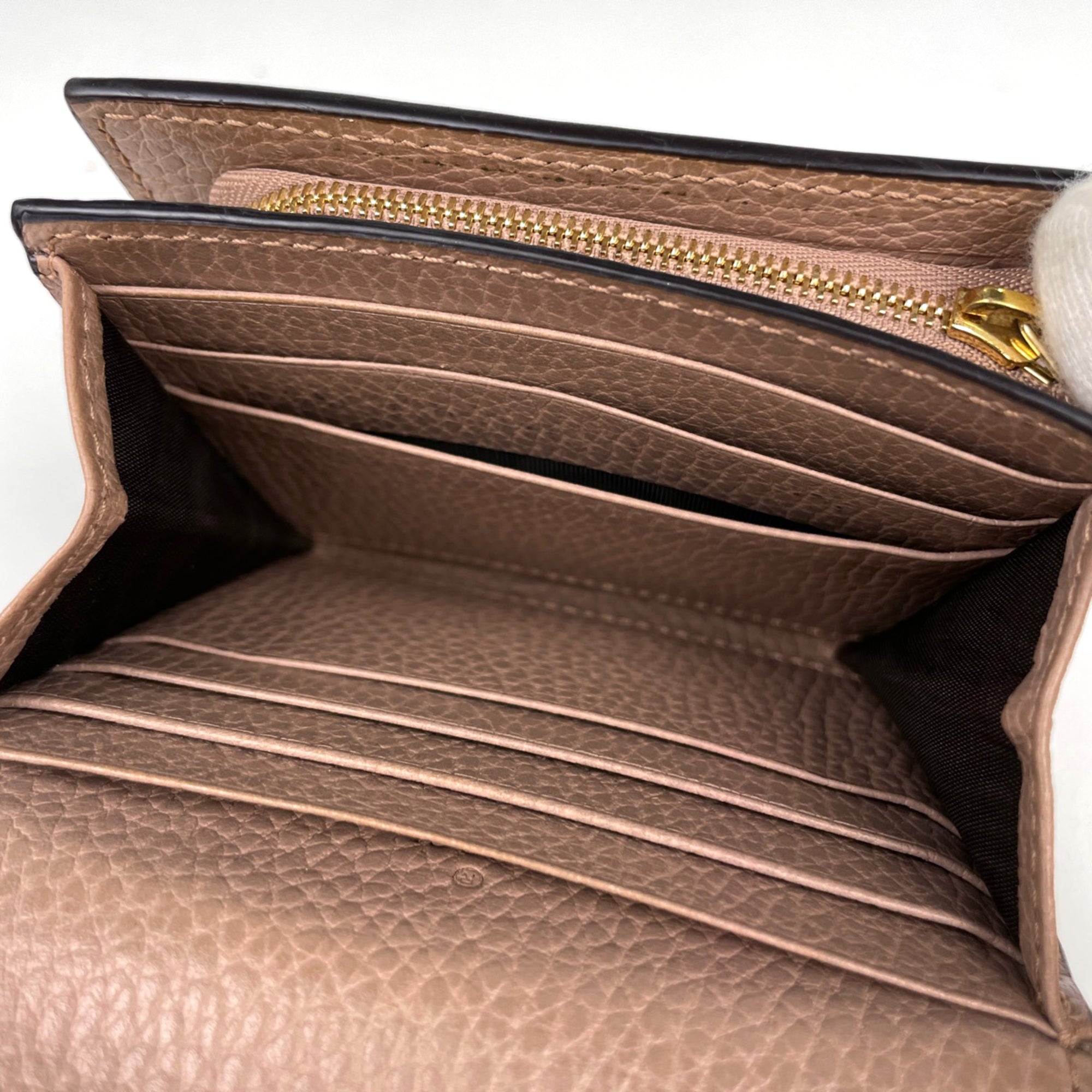Gucci Beige Gg Supreme Leather Wallet (Bi-Fold) (Pre-Owned)