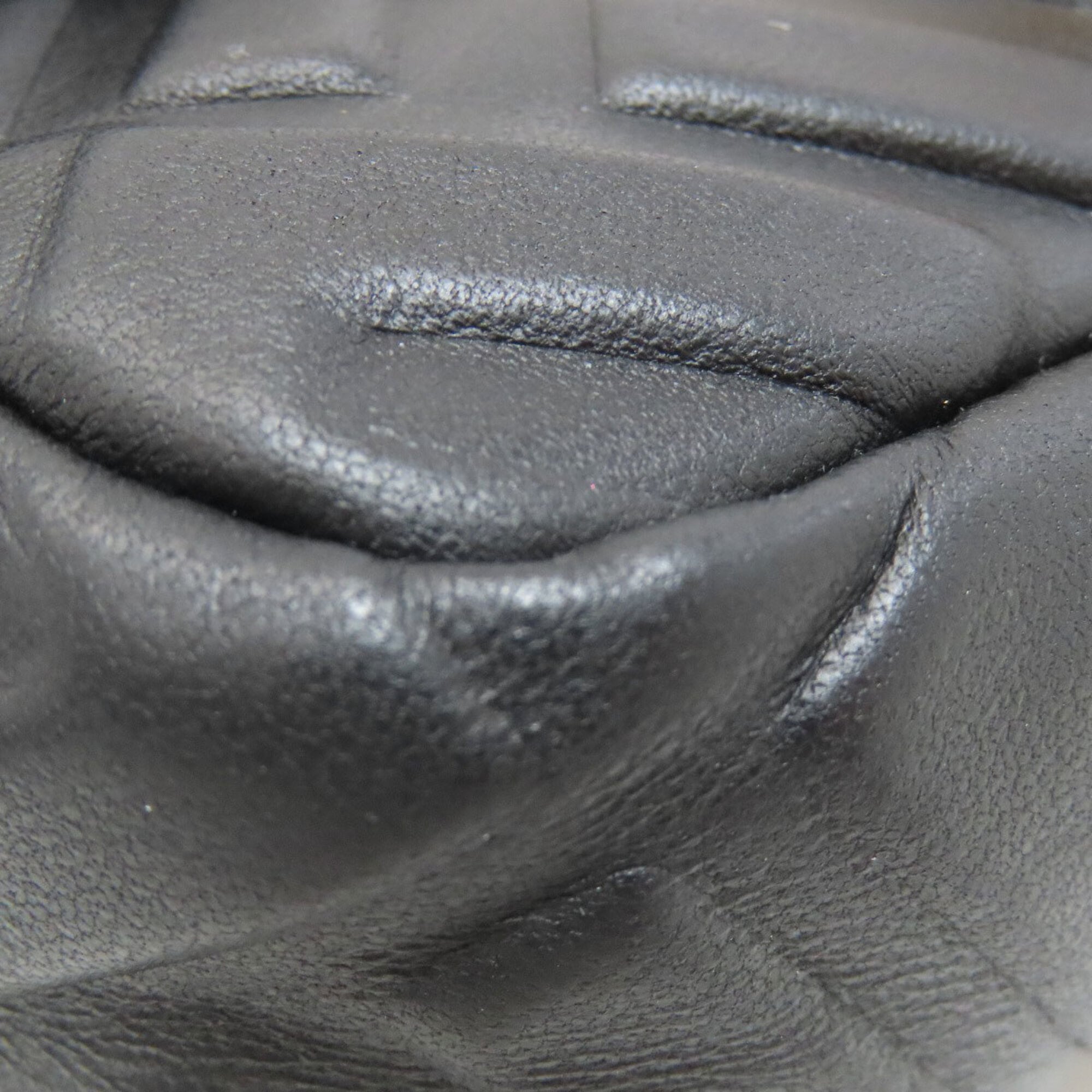 Fendi Black Leather Shoulder Bag (Pre-Owned)