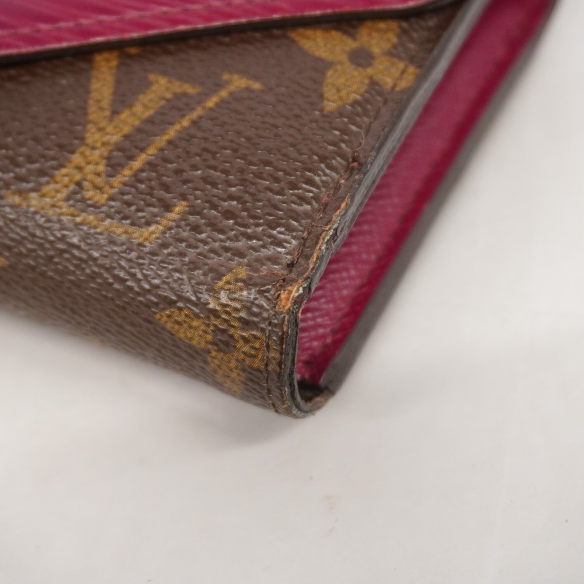 Louis Vuitton Wallet (Tri-Fold) (Pre-Owned)
