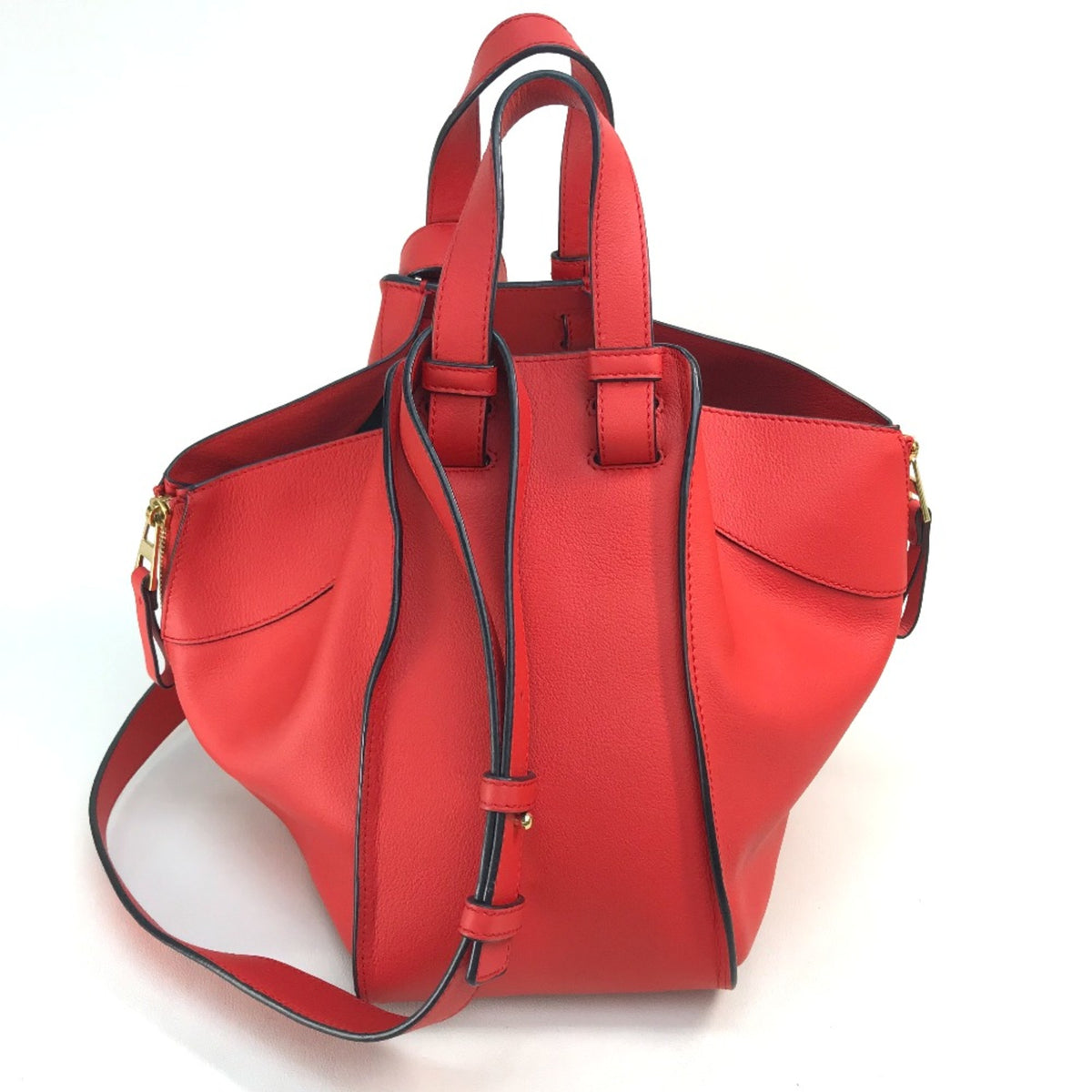 Loewe Red Leather Handbag (Pre-Owned)