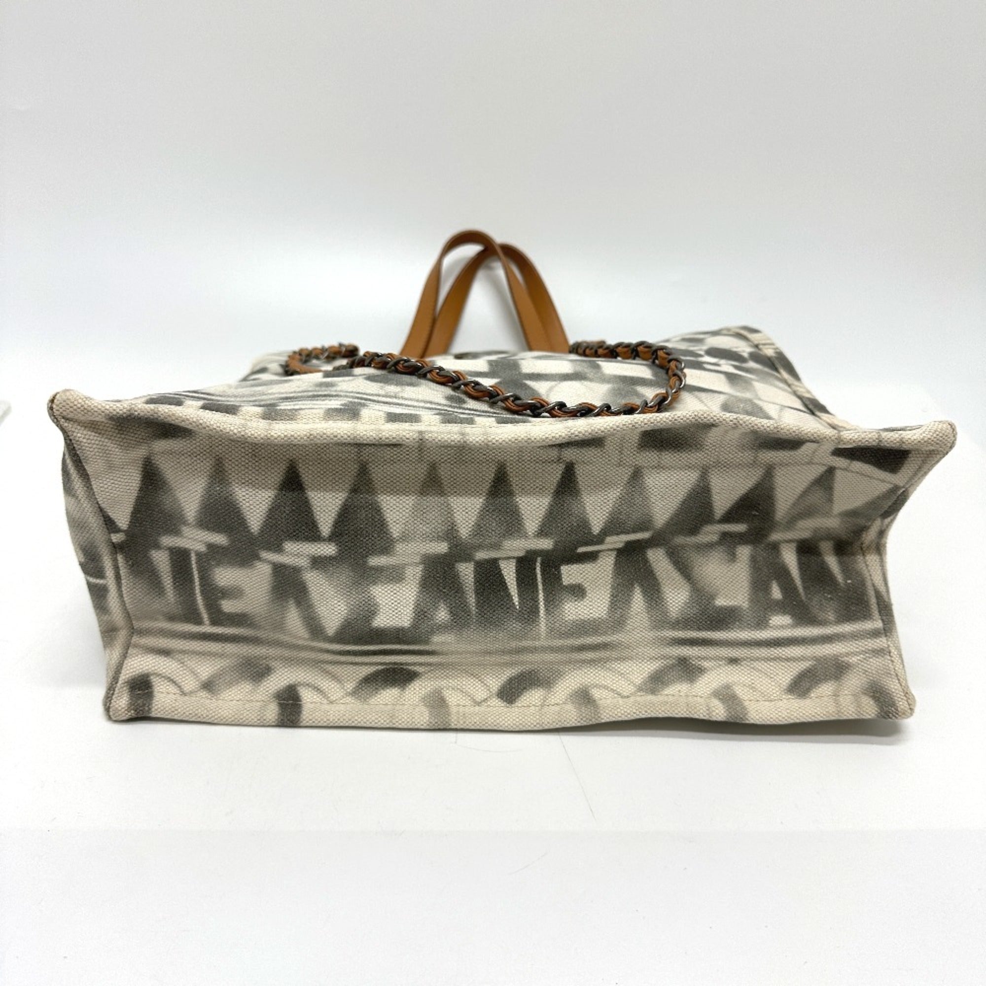 Chanel Beige Other Shoulder Bag (Pre-Owned)