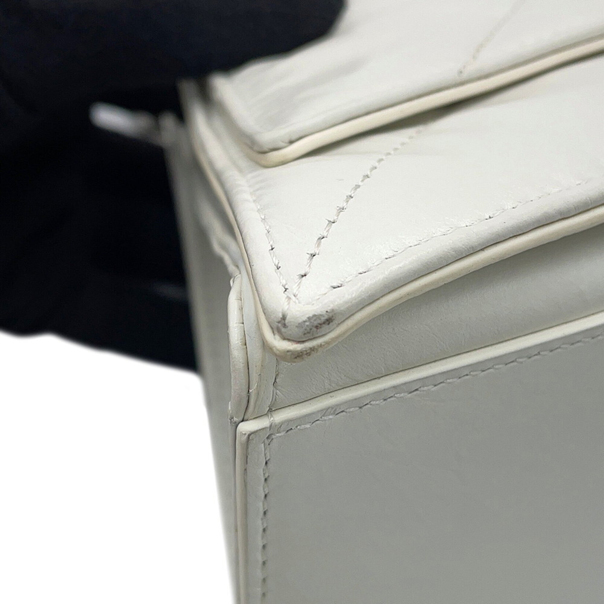 Balenciaga White Leather Handbag Shoulder Bag (Pre-Owned)