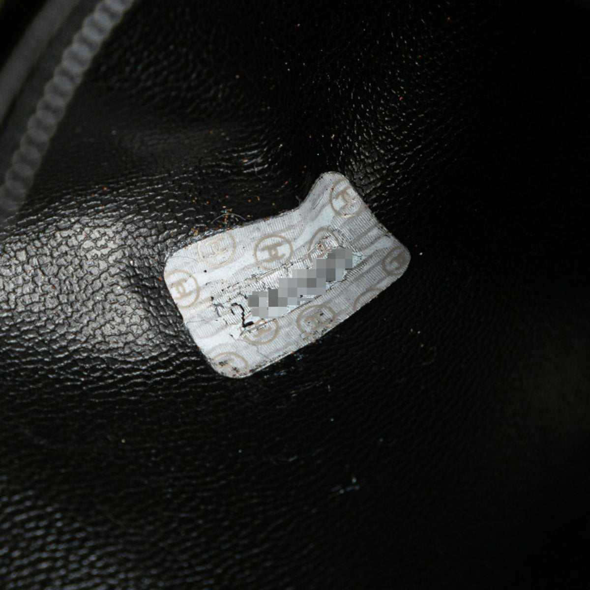 Chanel Black Leather Fanny Pack Shoulder Bag (Pre-Owned)