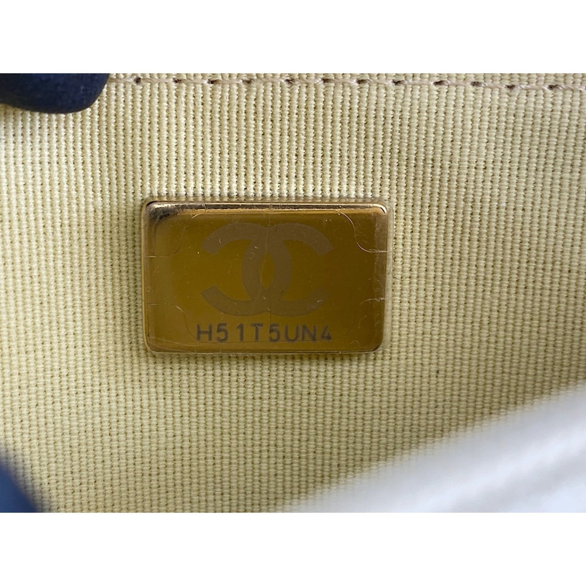 Chanel Yellow Shoulder Bag (Pre-Owned)