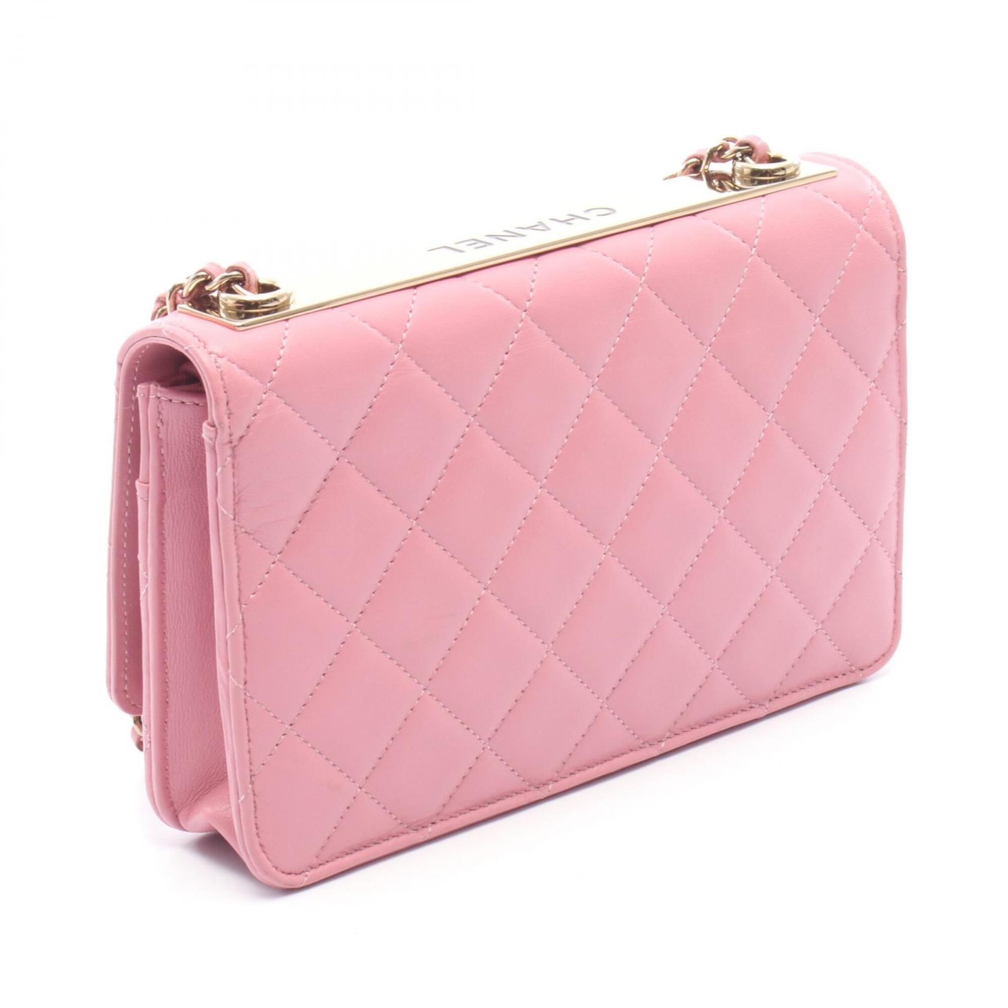 Chanel Matelasse Pink Leather Handbag Shoulder Bag (Pre-Owned)