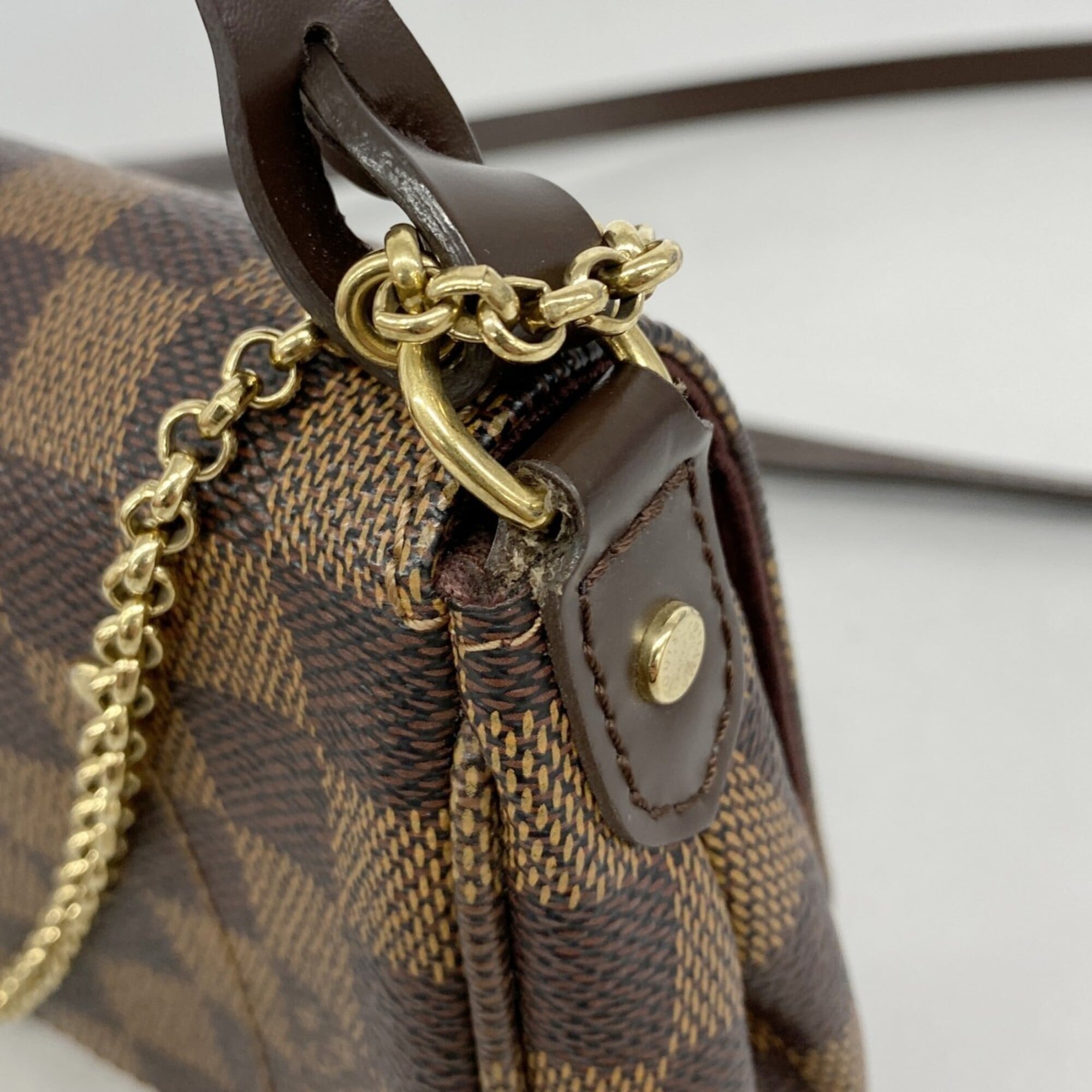Louis Vuitton Ebene Handbag (Pre-Owned)