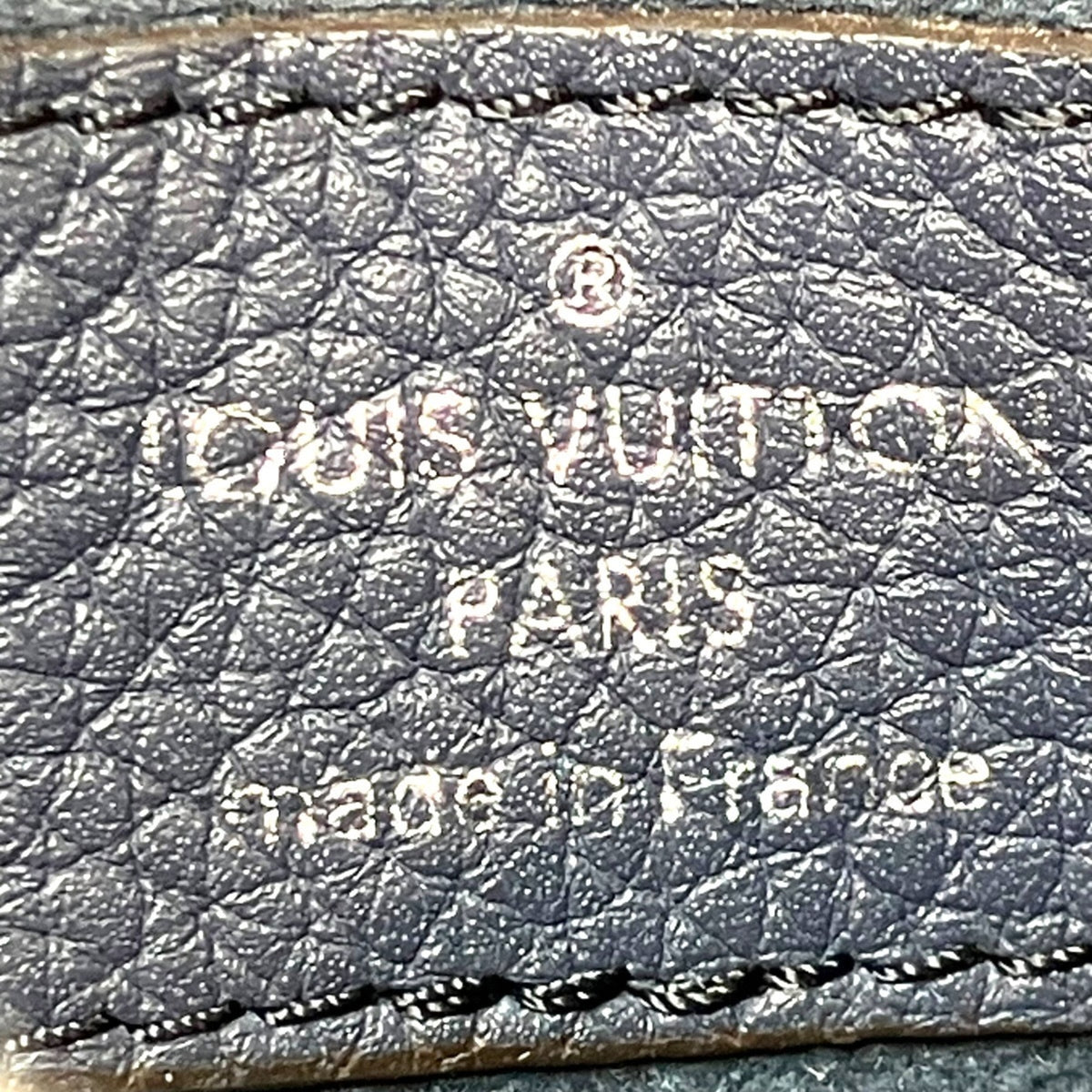 Louis Vuitton Navy Leather Pochette (Pre-Owned)