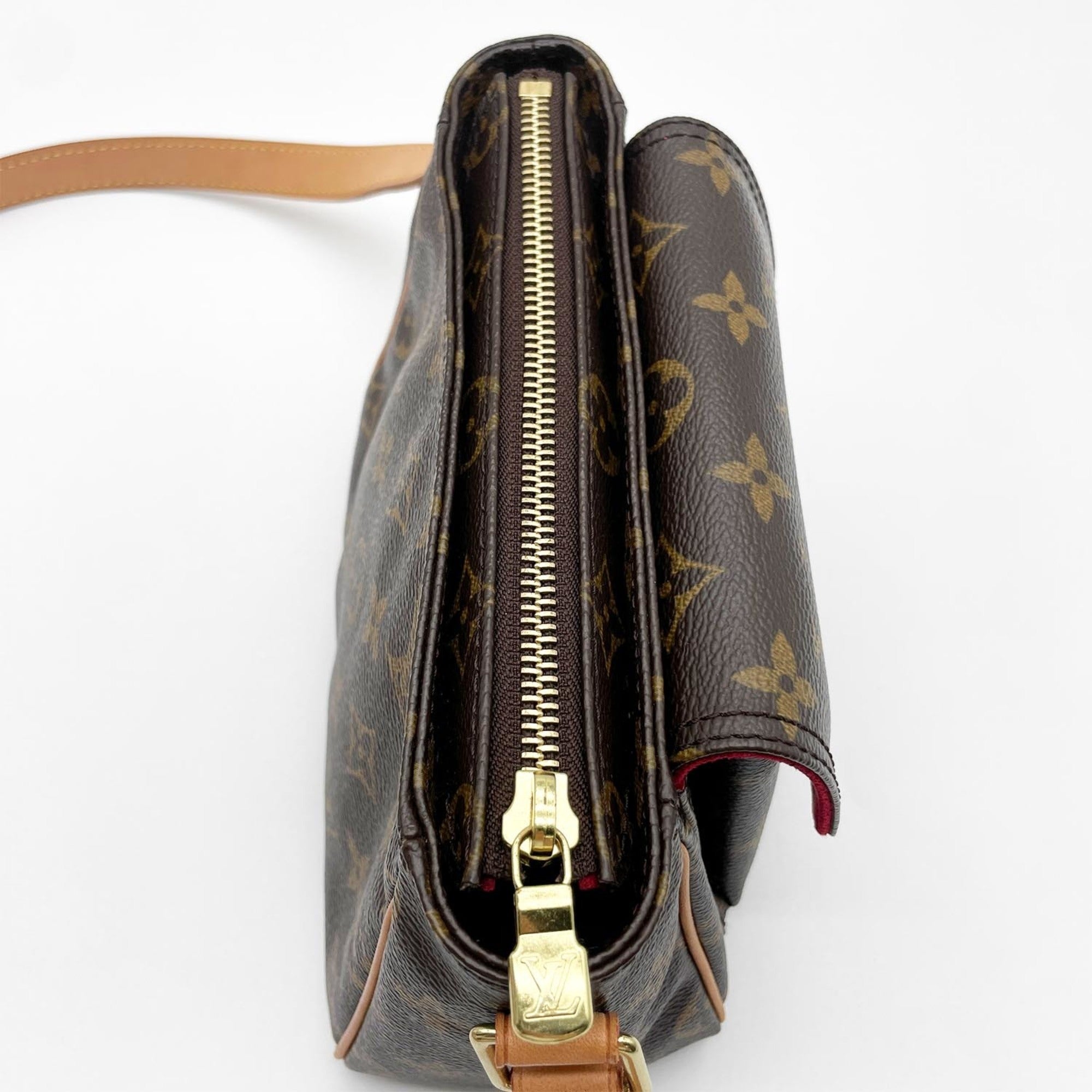 Louis Vuitton Monogram Brown Monogram Shoulder Bag (Pre-Owned)