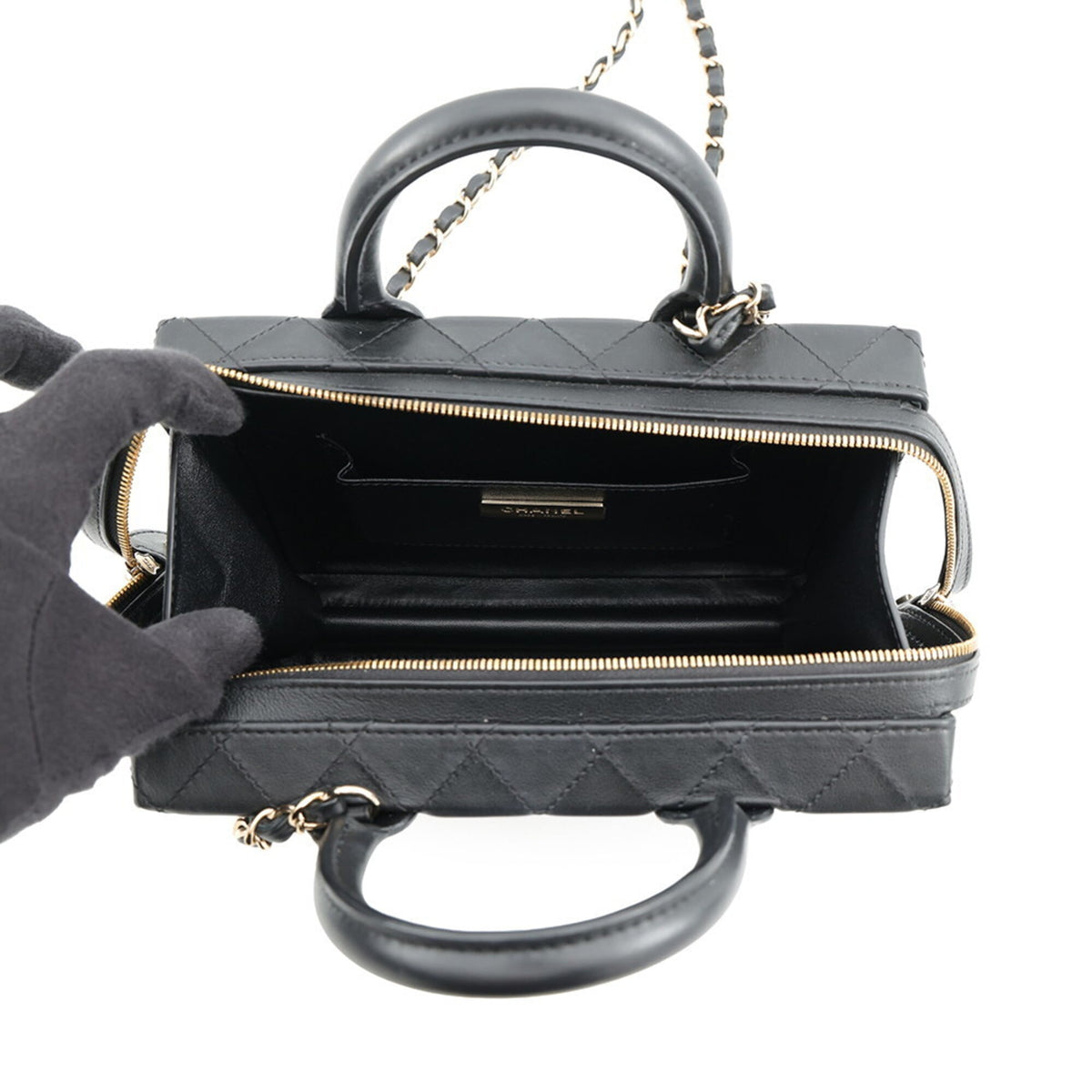 Chanel Matelasse Black Leather Handbag Shoulder Bag Vanity Bag (Pre-Owned)