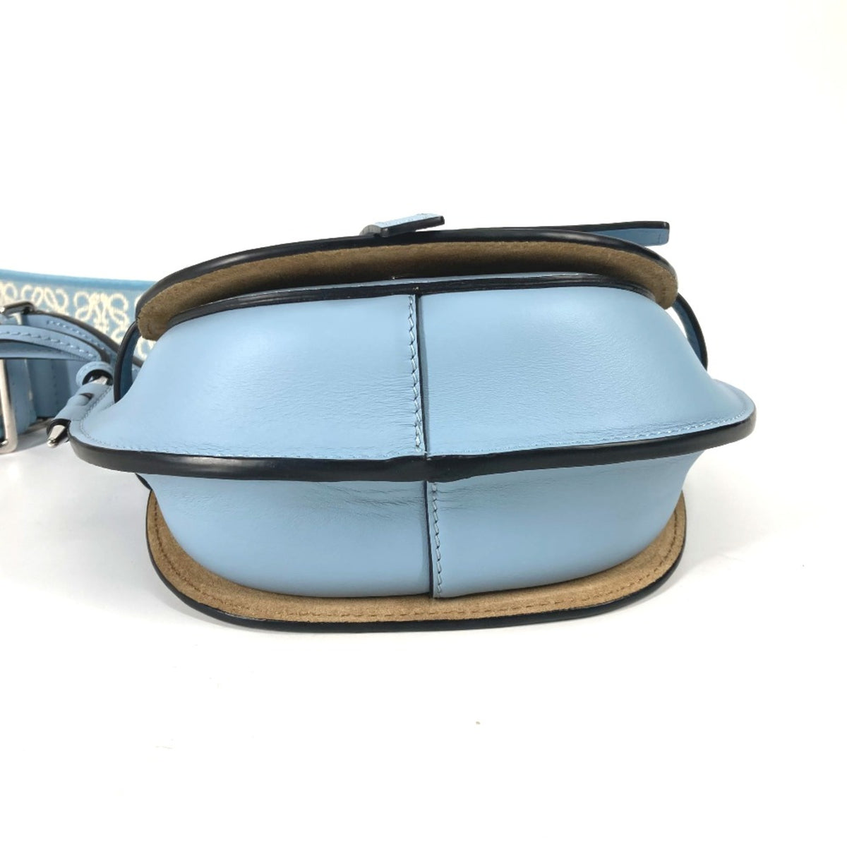Loewe Blue Leather Shoulder Bag (Pre-Owned)