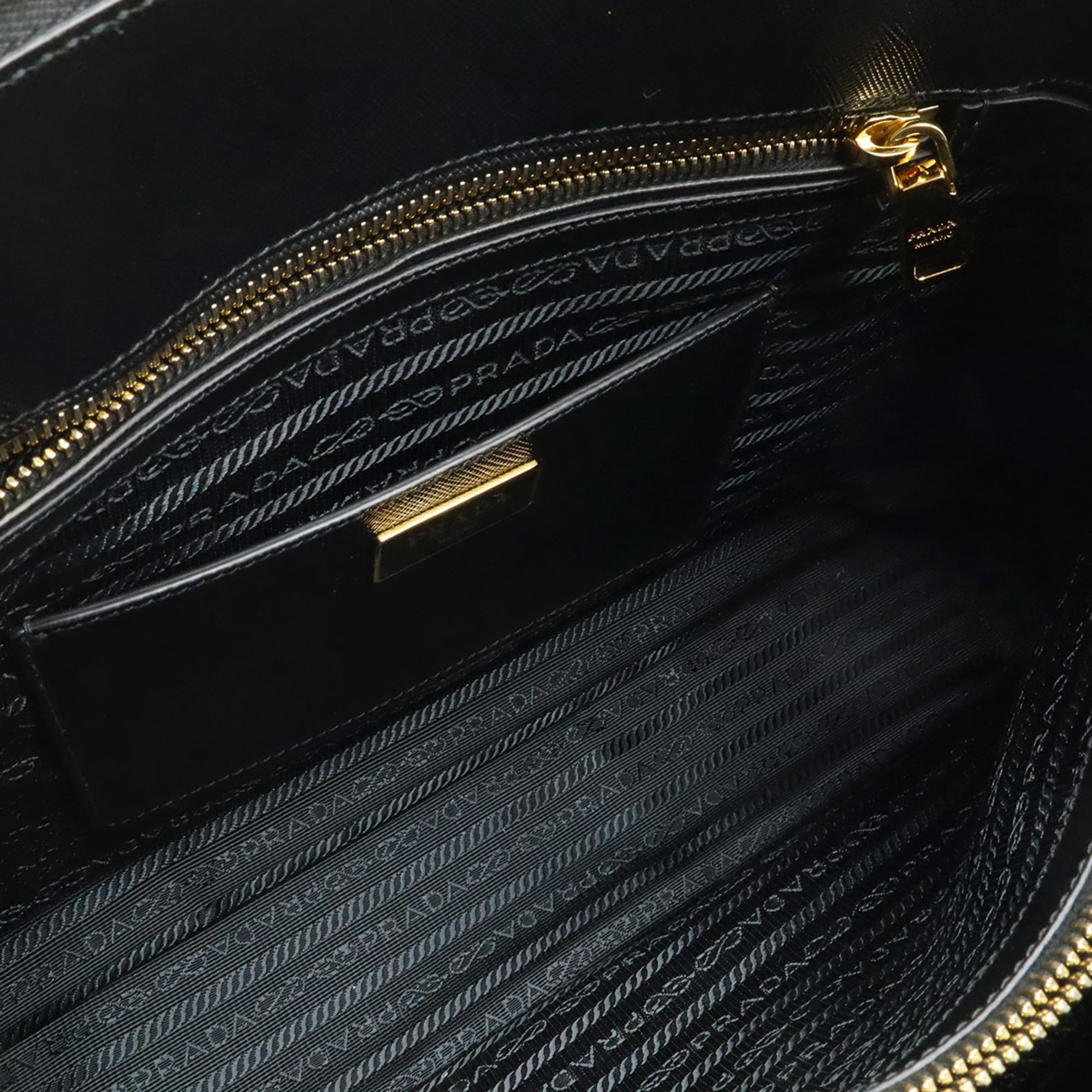 Prada Saffiano Black Nero Leather Handbag Tote Bag (Pre-Owned)
