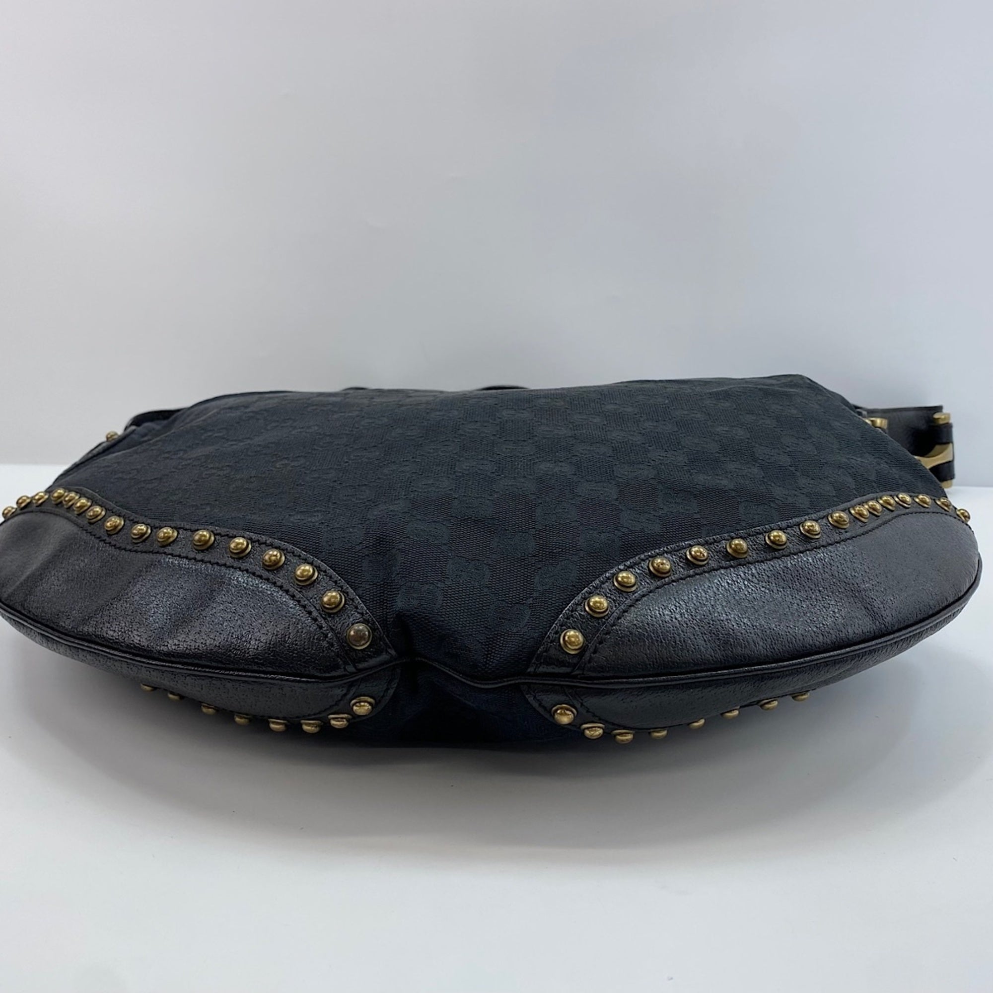 Gucci Black Shoulder Bag (Pre-Owned)