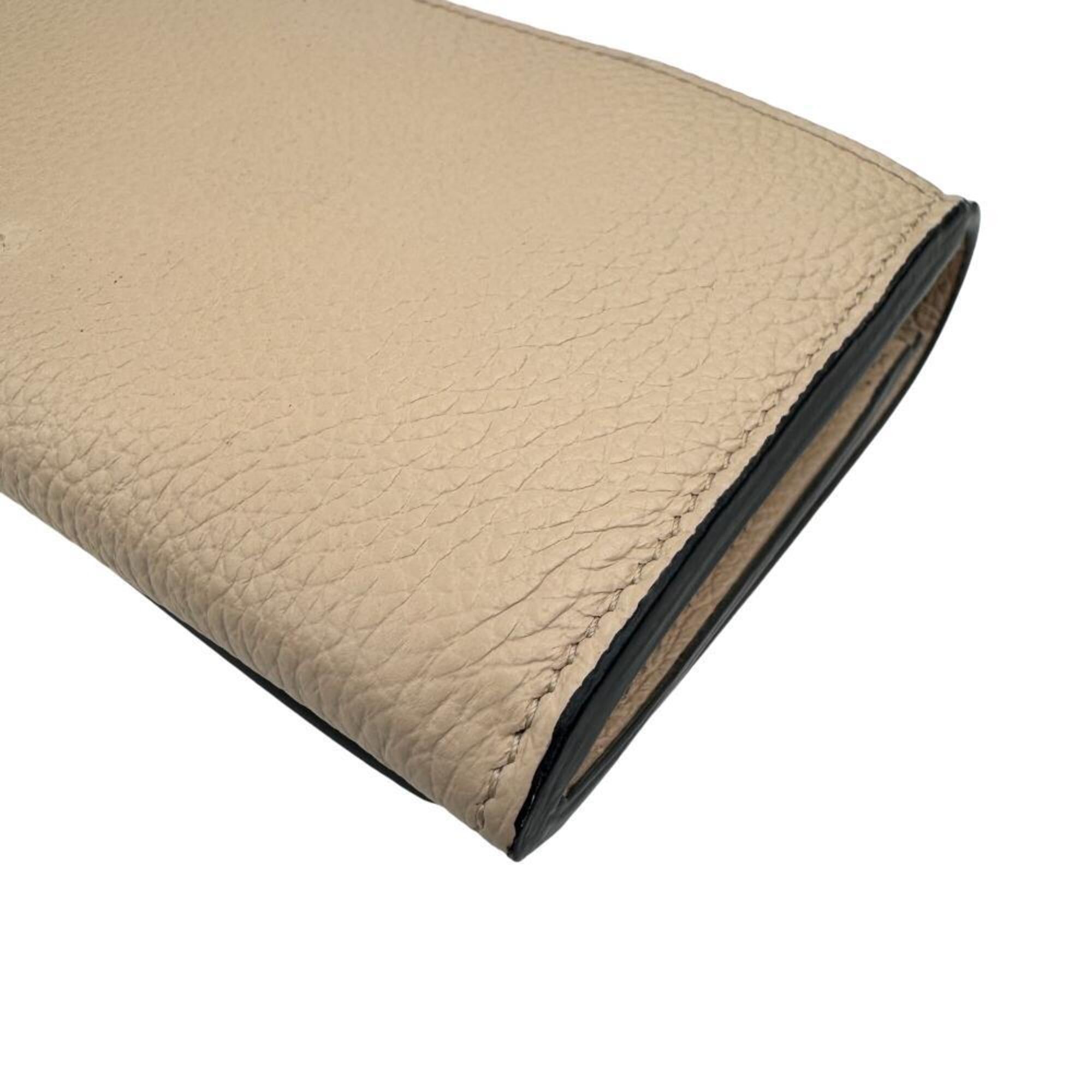 Chloé Beige Leather Long Wallet (Bi-Fold) (Pre-Owned)