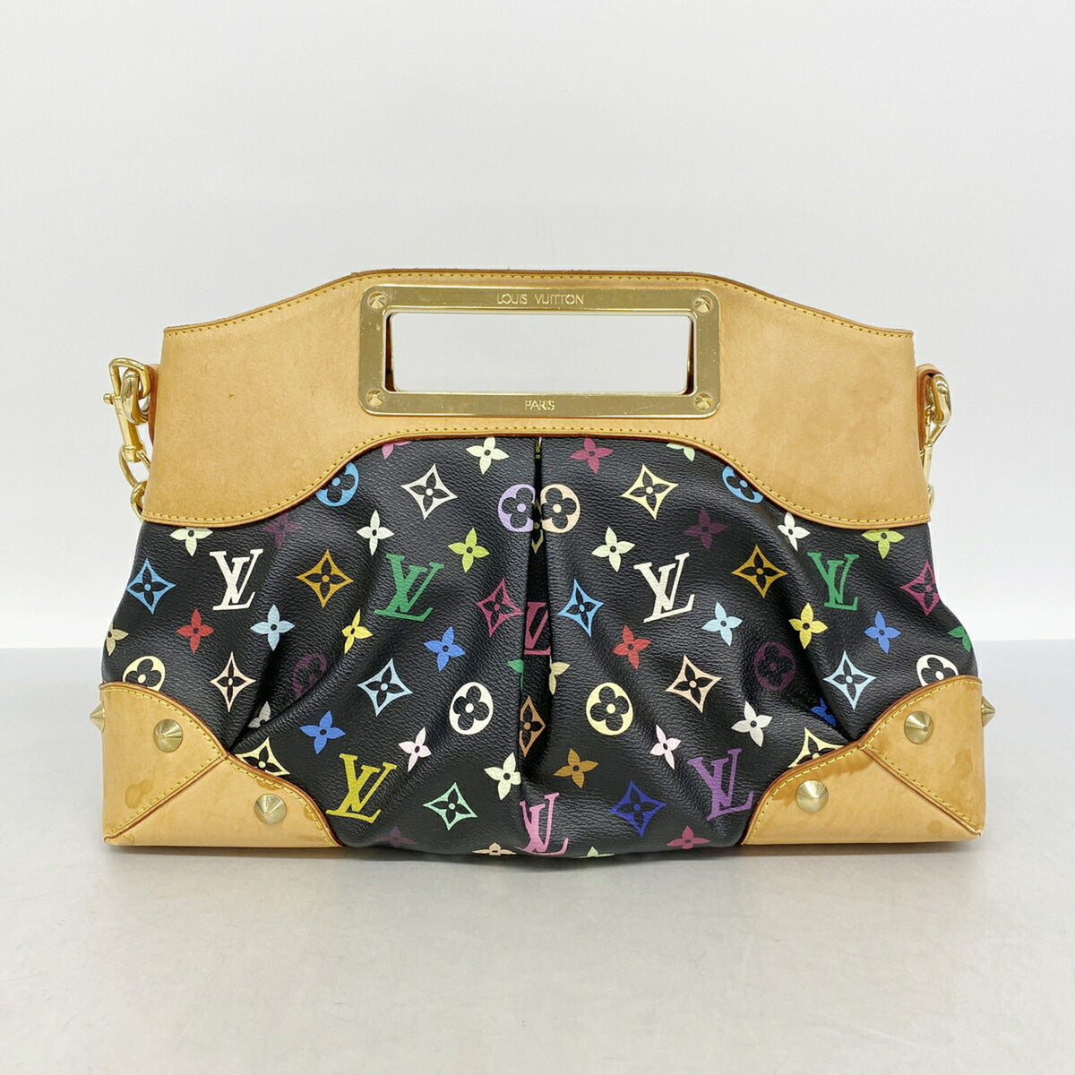 Louis Vuitton Noir Handbag (Pre-Owned)