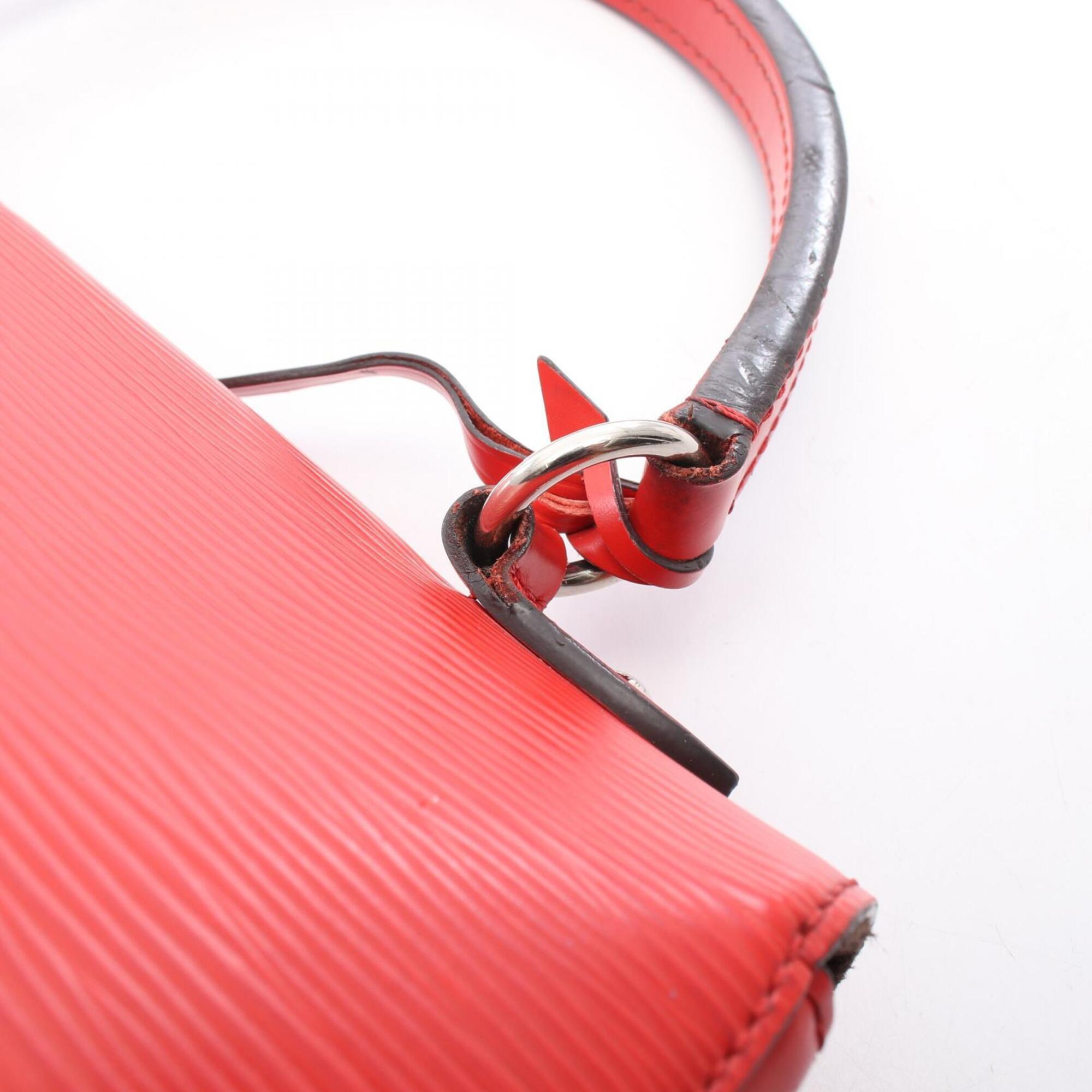 Louis Vuitton Red Color Leather Handbag (Pre-Owned)