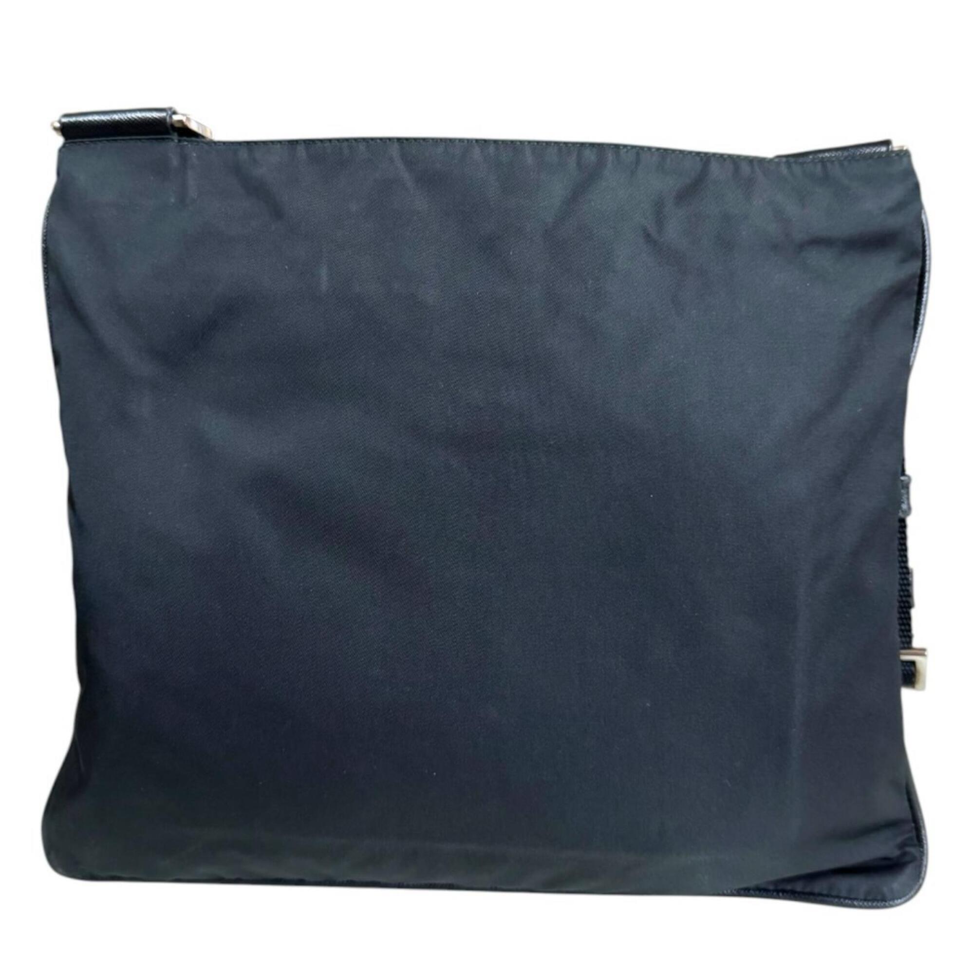 Prada Black Nylon Shoulder Bag (Pre-Owned)