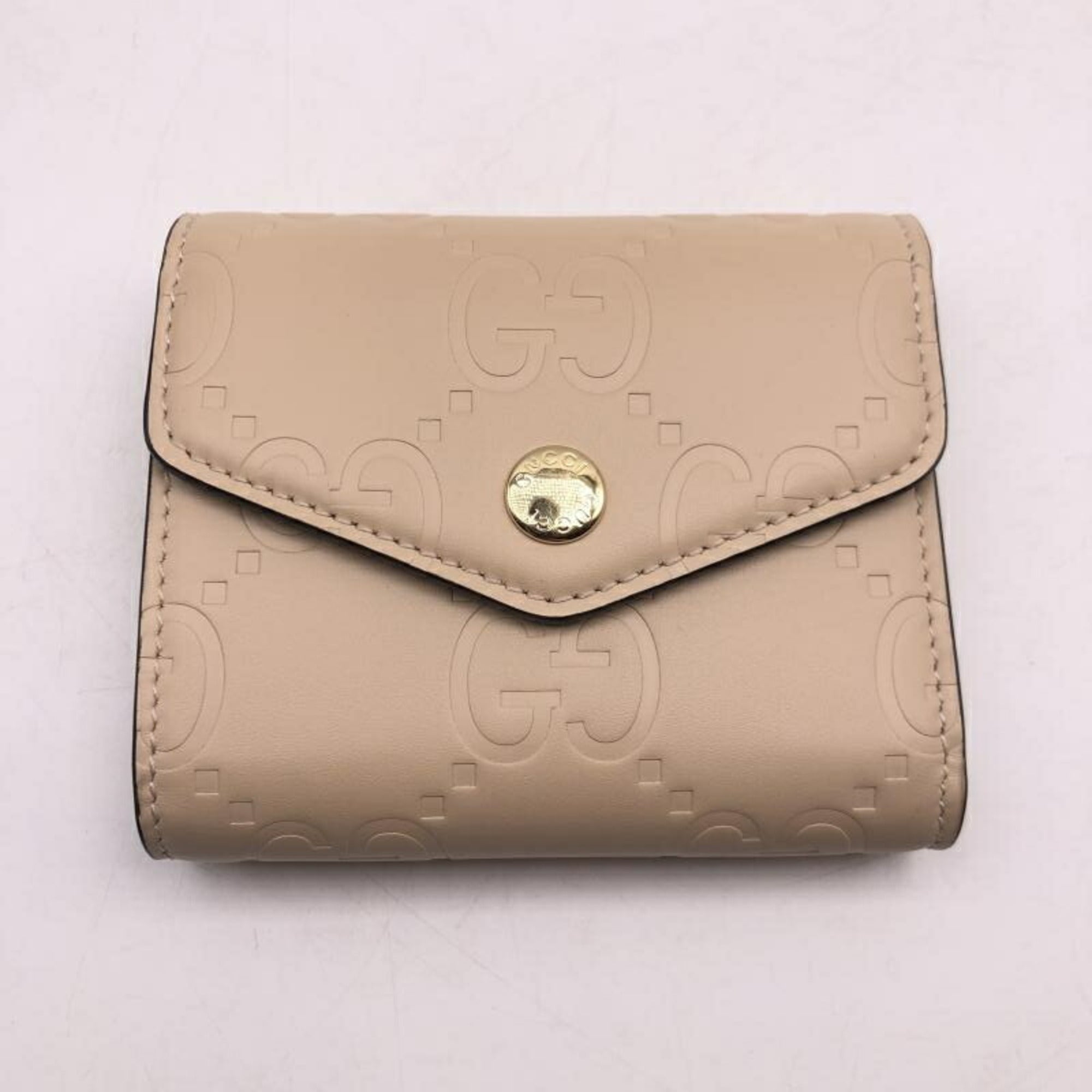 Gucci Beige Wallet (Tri-Fold) (Pre-Owned)
