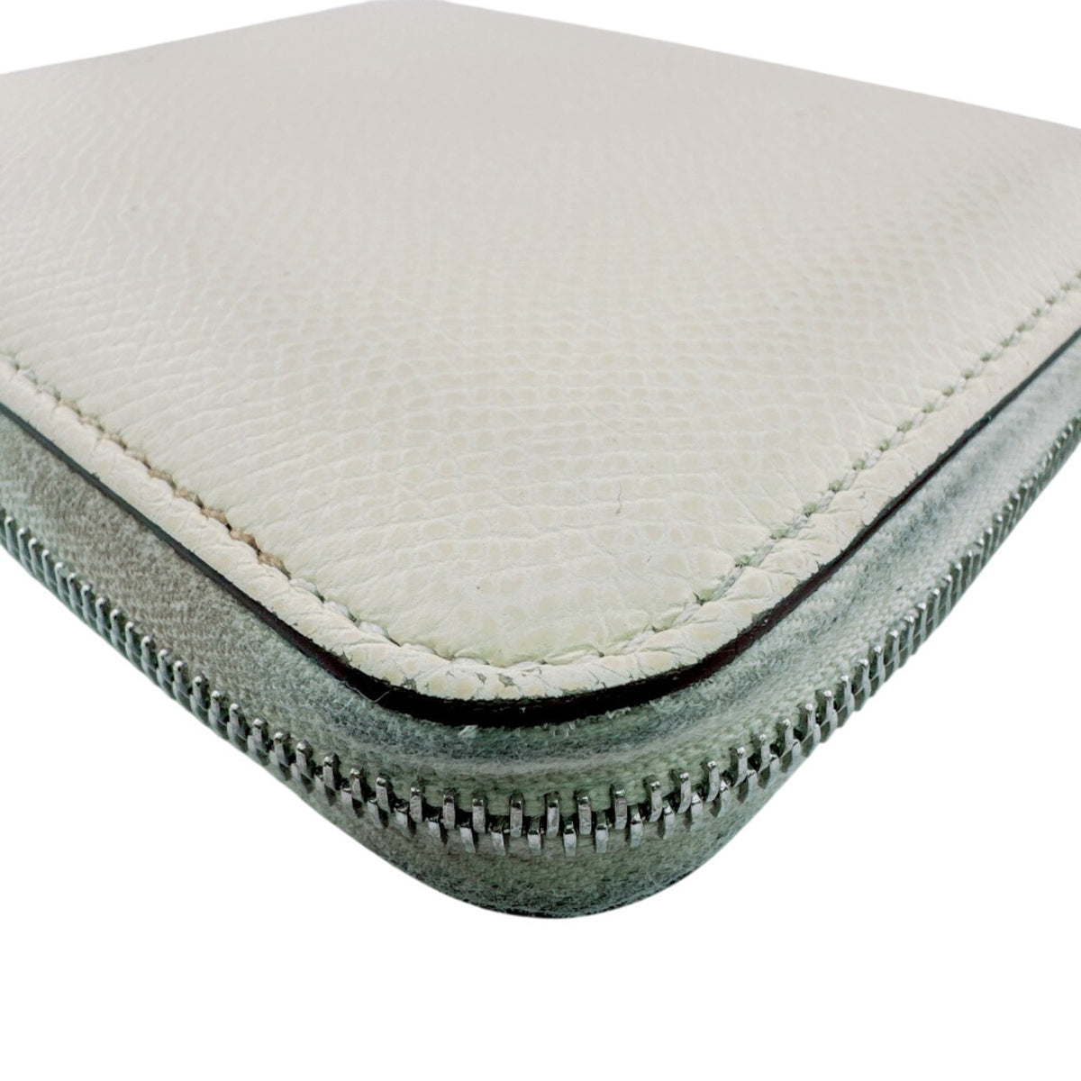 Hermes White Leather Coin Purse/Coin Case (Pre-Owned)