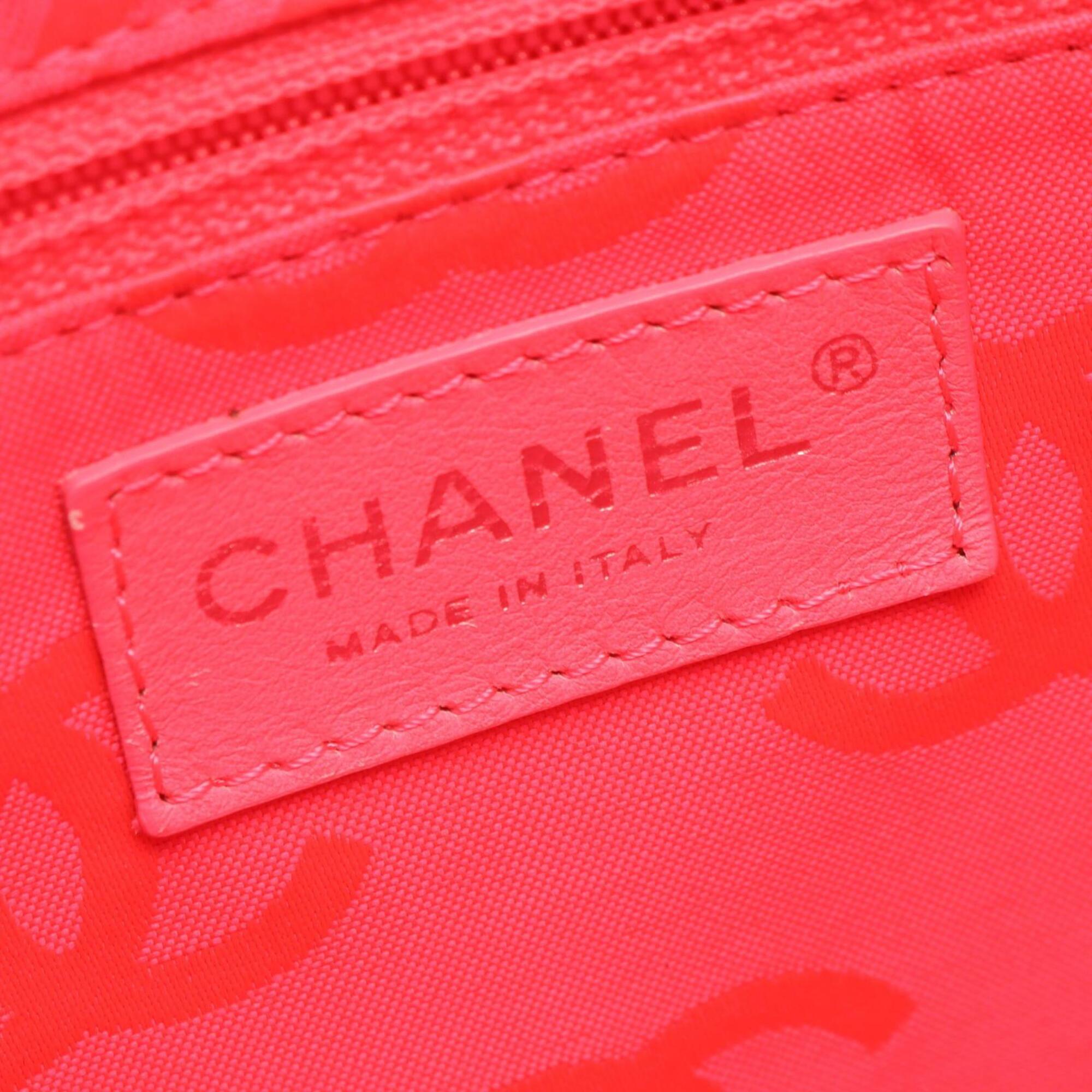 Chanel Black Leather Handbag Tote Bag (Pre-Owned)