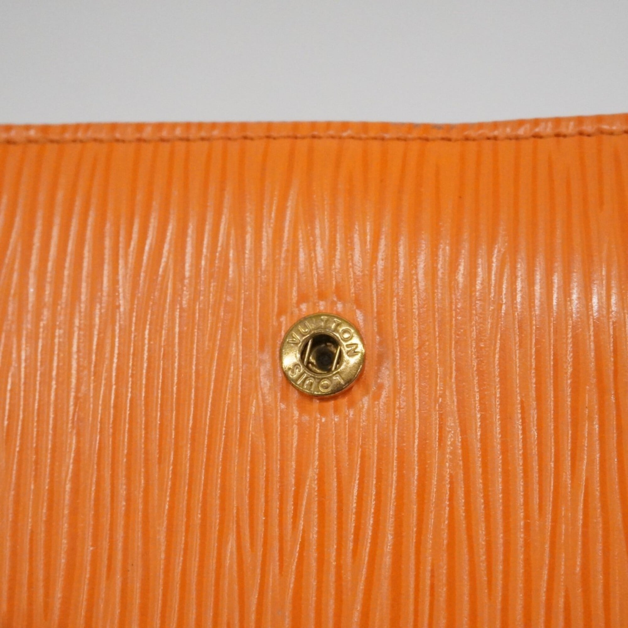 Louis Vuitton Mandarin Wallet (Bi-Fold) (Pre-Owned)