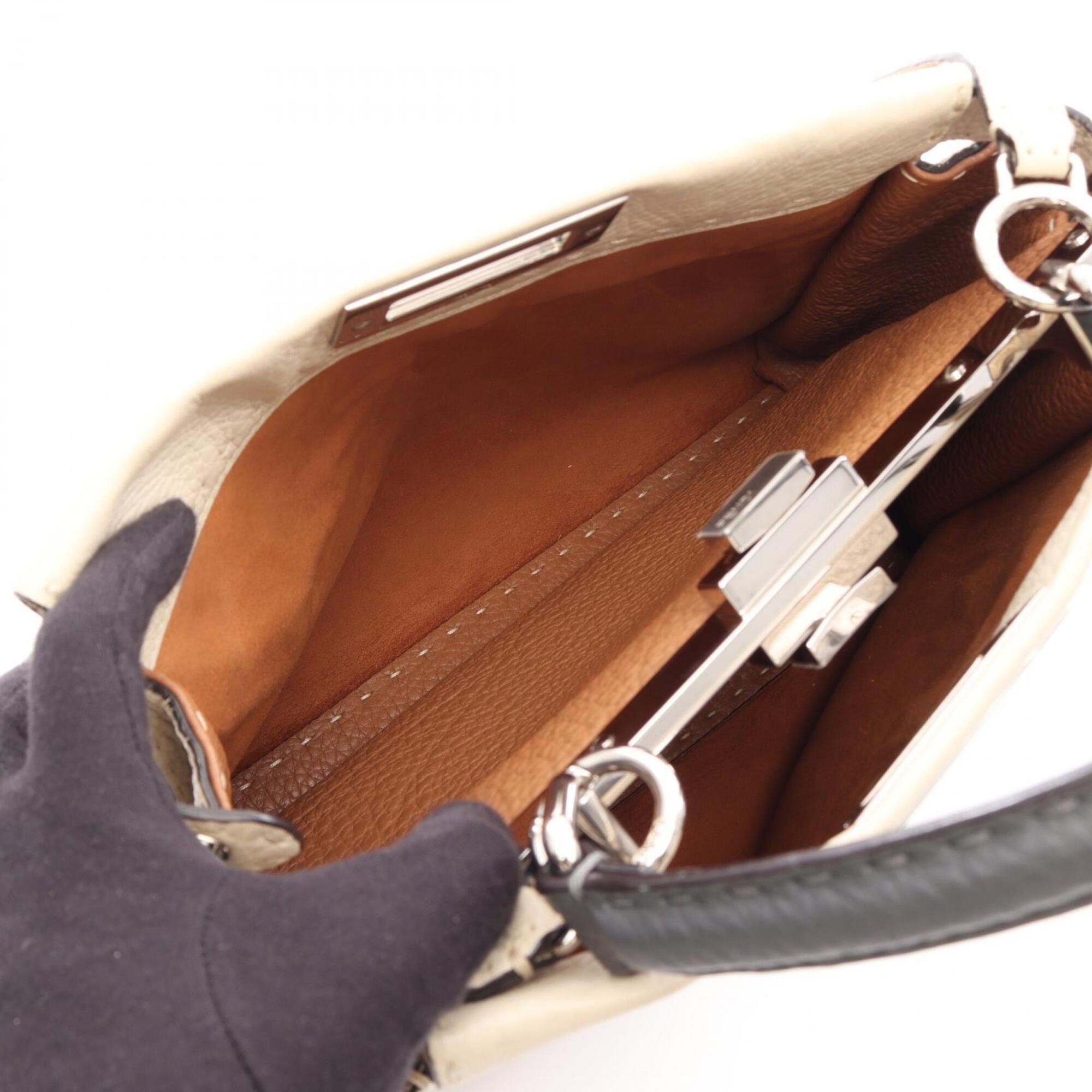 Fendi Gray Ivory Leather Handbag (Pre-Owned)