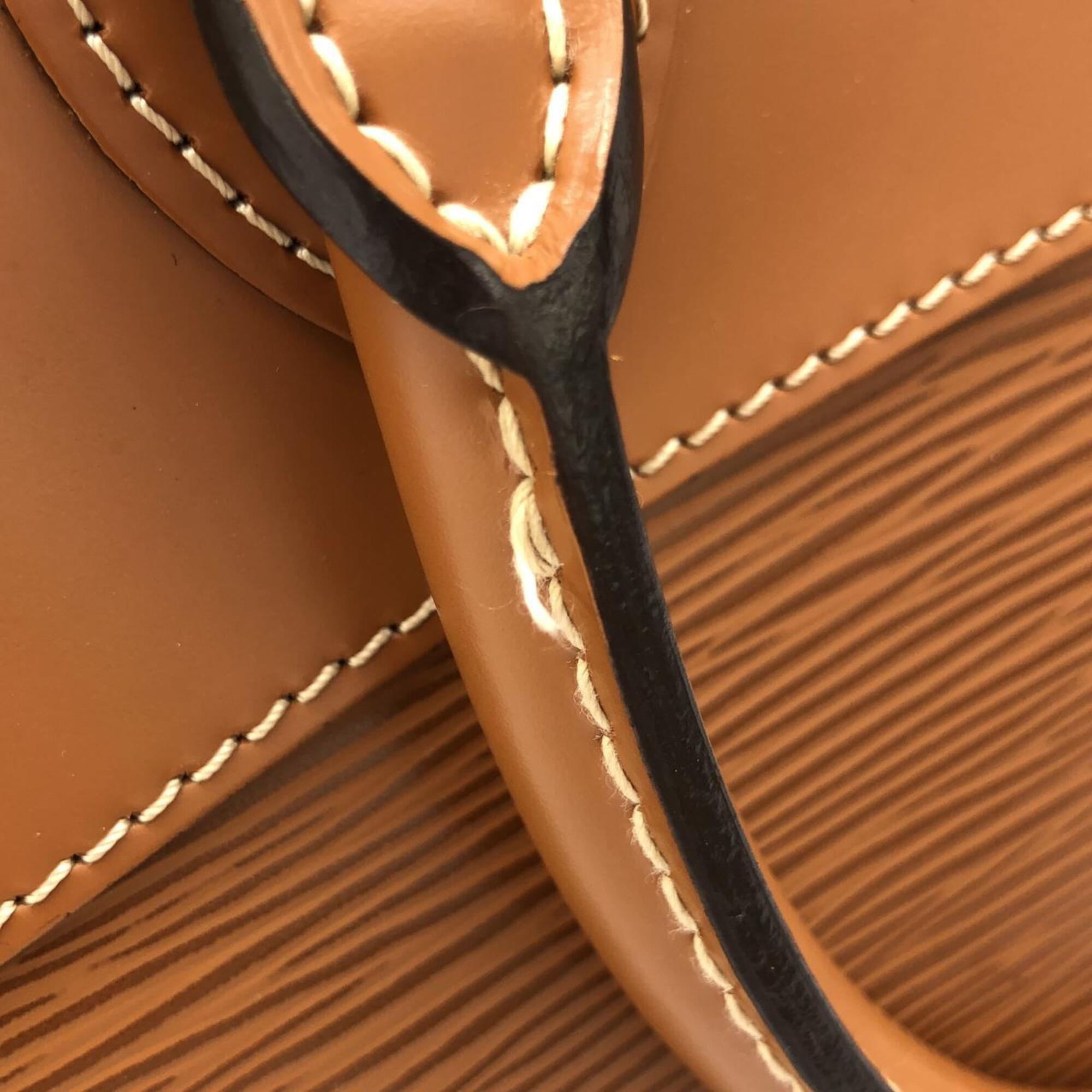 Louis Vuitton Epi Camel Leather Handbag (Pre-Owned)