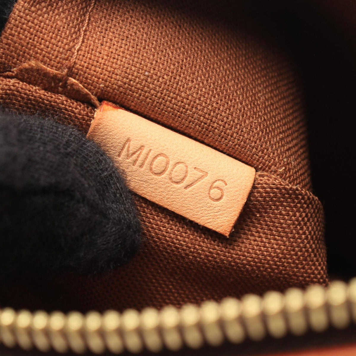 Louis Vuitton Brown Monogram Leather Handbag Shoulder Bag (Pre-Owned)