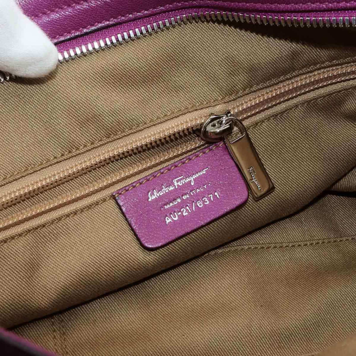 Salvatore Ferragamo Gancini Purple Leather Handbag Shoulder Bag (Pre-Owned)