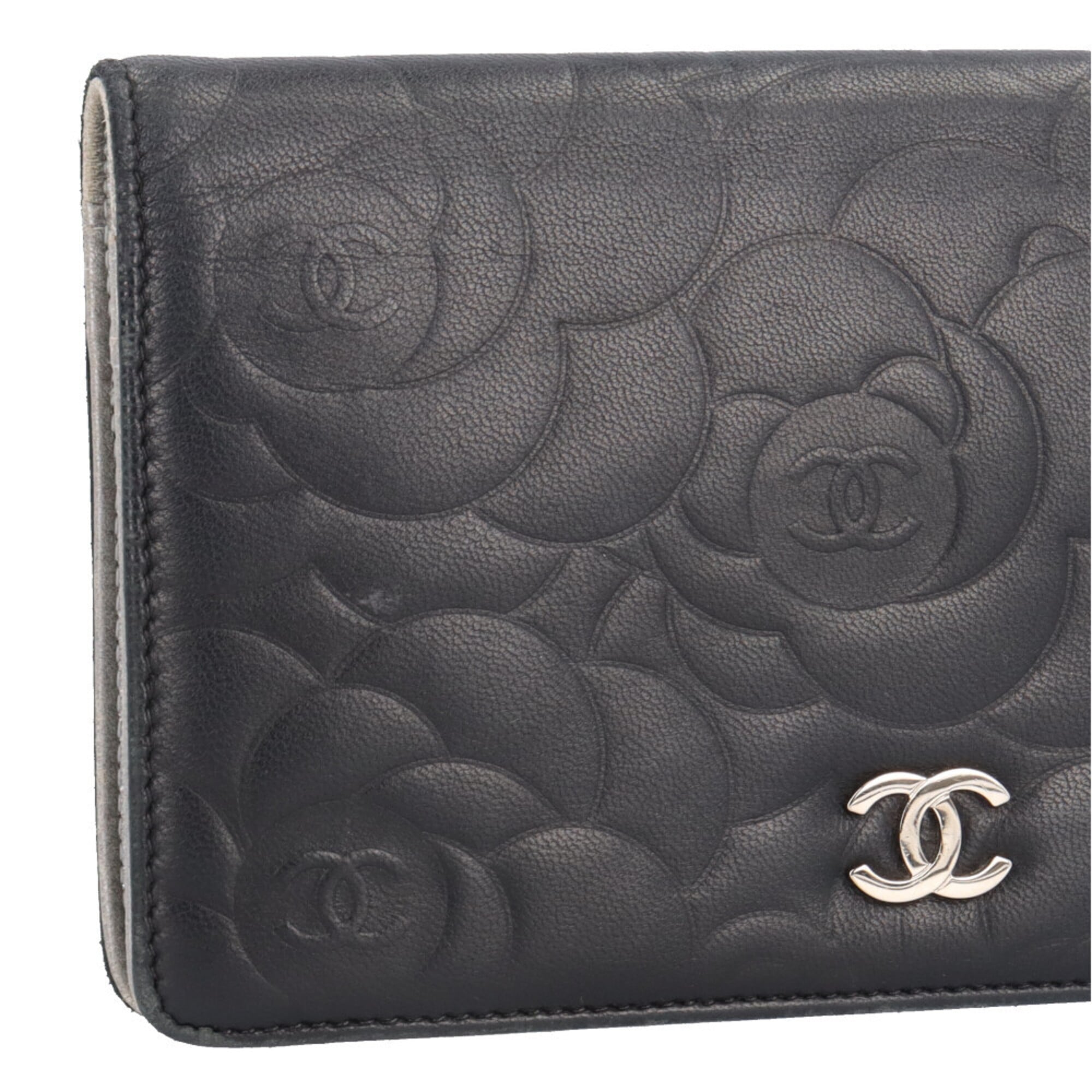 Chanel Black Leather Wallet (Bi-Fold) (Pre-Owned)
