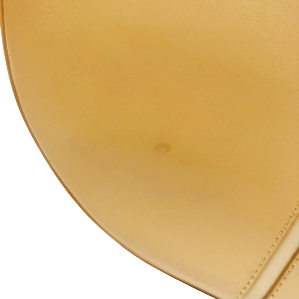 Burberry Beige Leather Shoulder Bag (Pre-Owned)