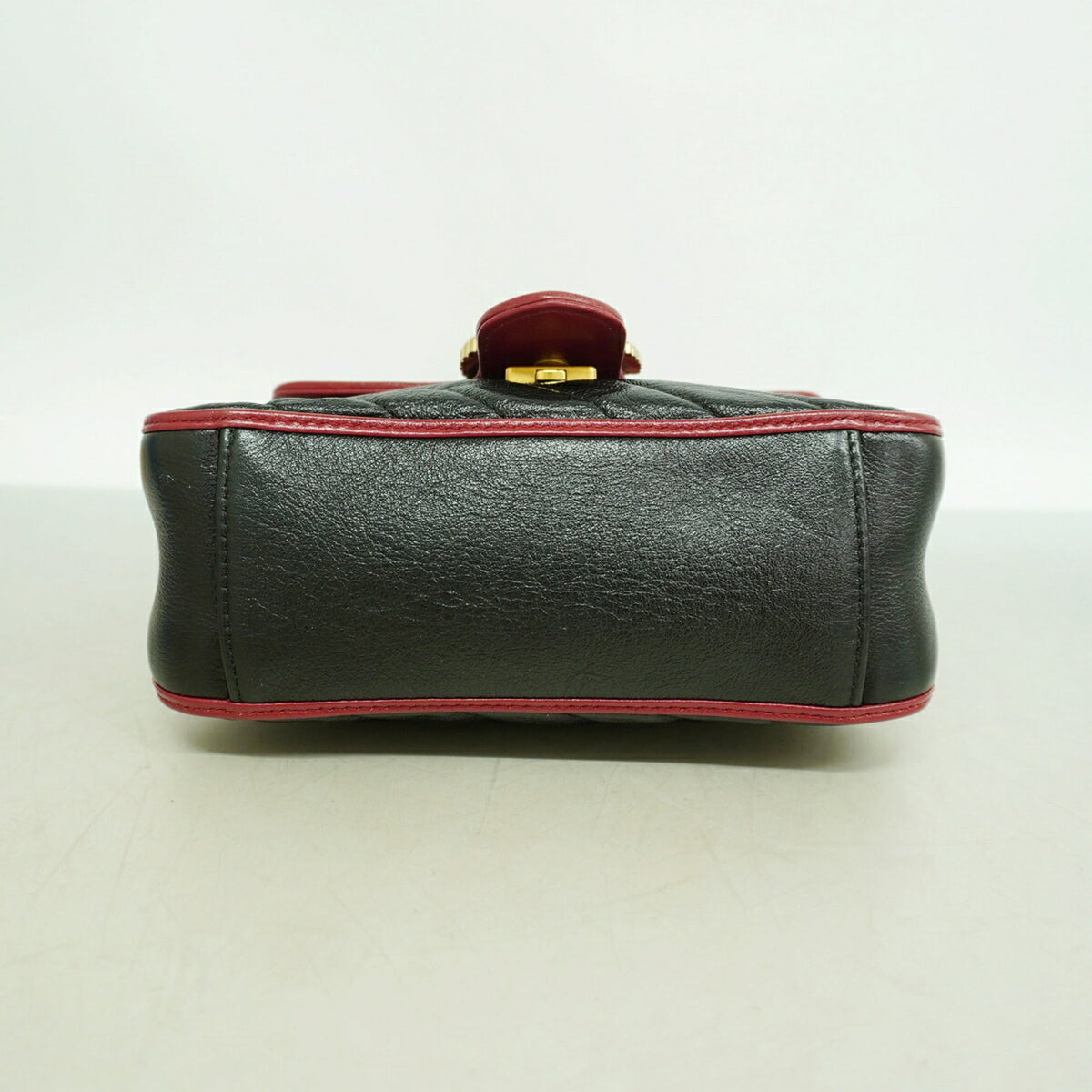 Gucci Black Red Color Leather Handbag (Pre-Owned)