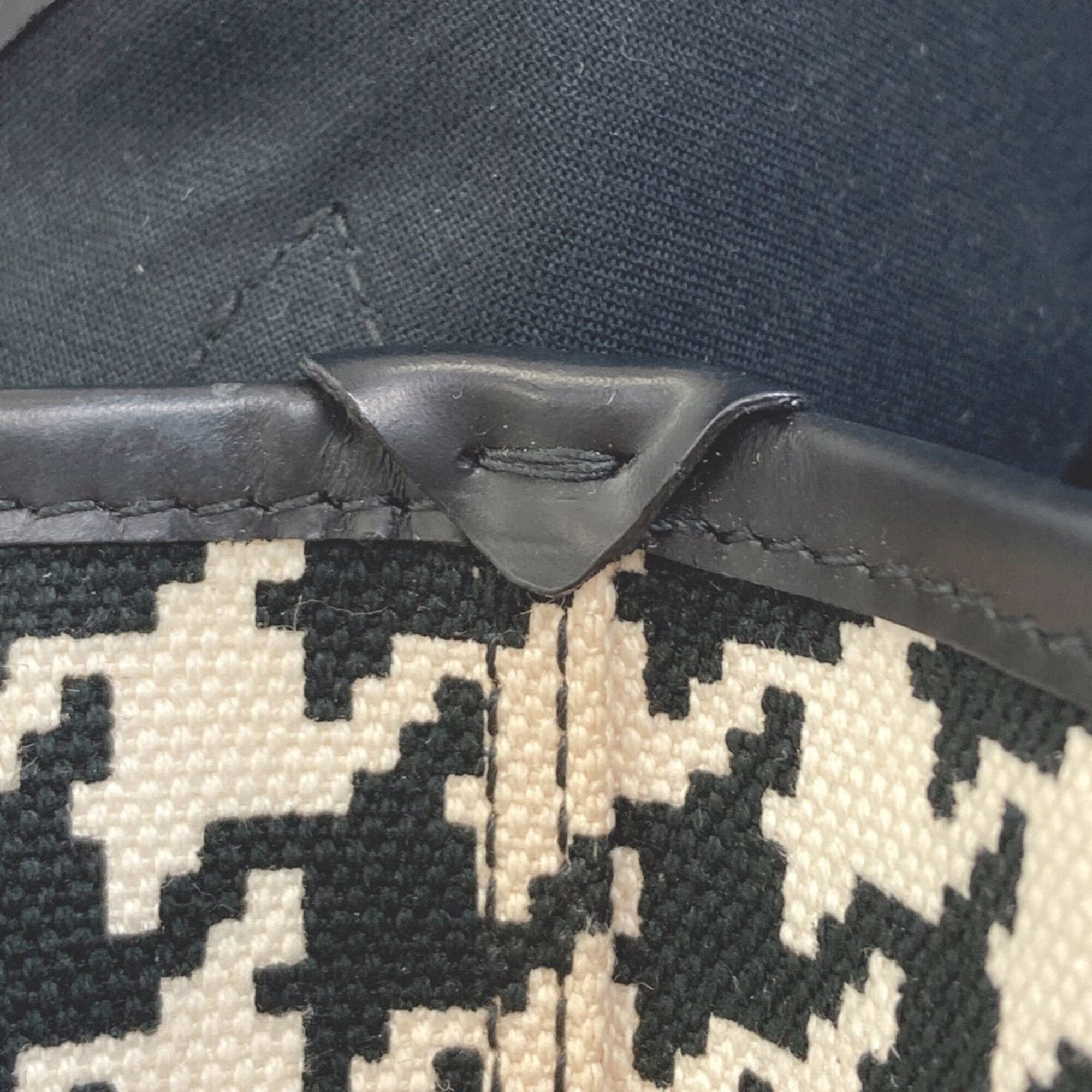 Balenciaga Black White Canvas Tote Bag (Pre-Owned)