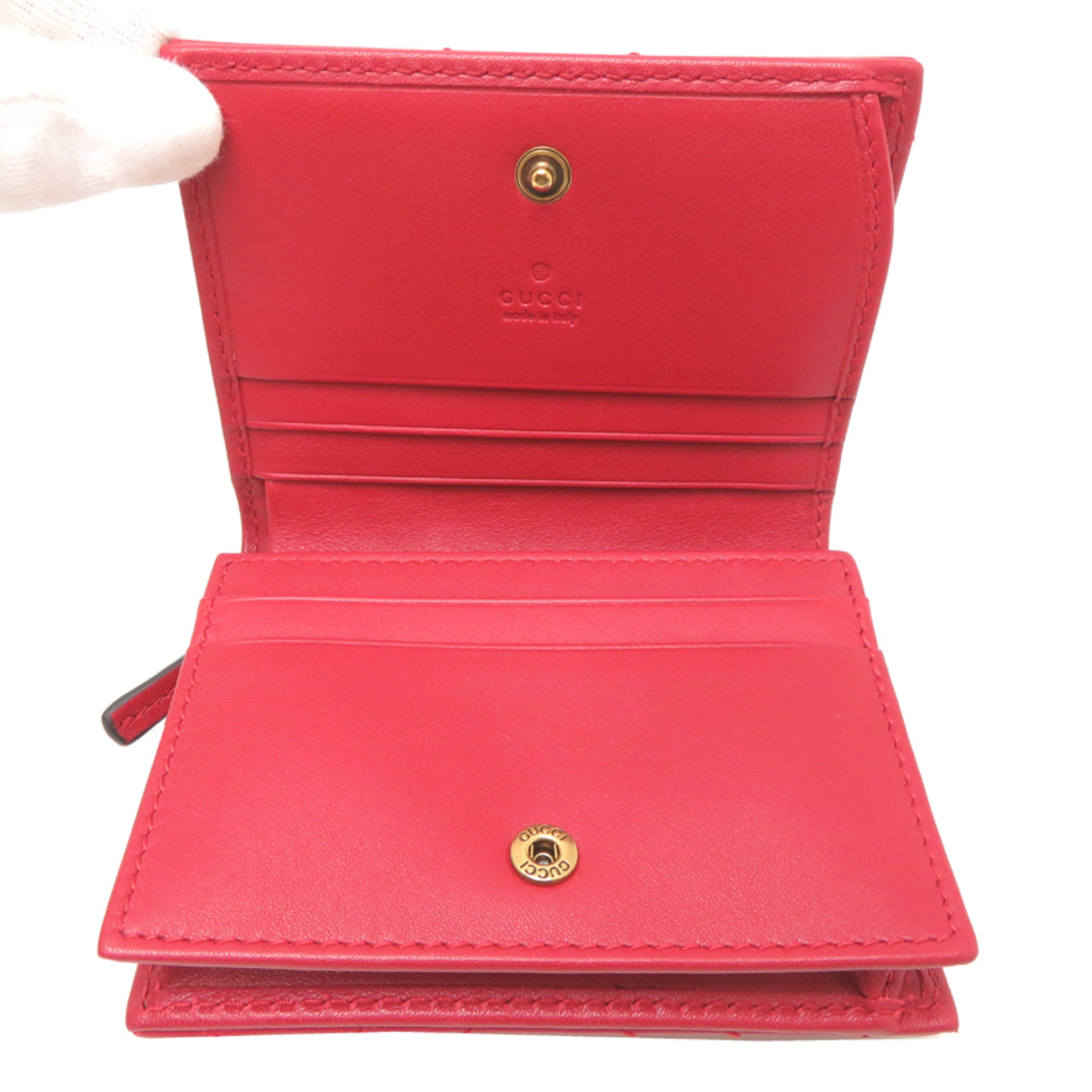 Gucci Red Color Leather Wallet (Bi-Fold) (Pre-Owned)