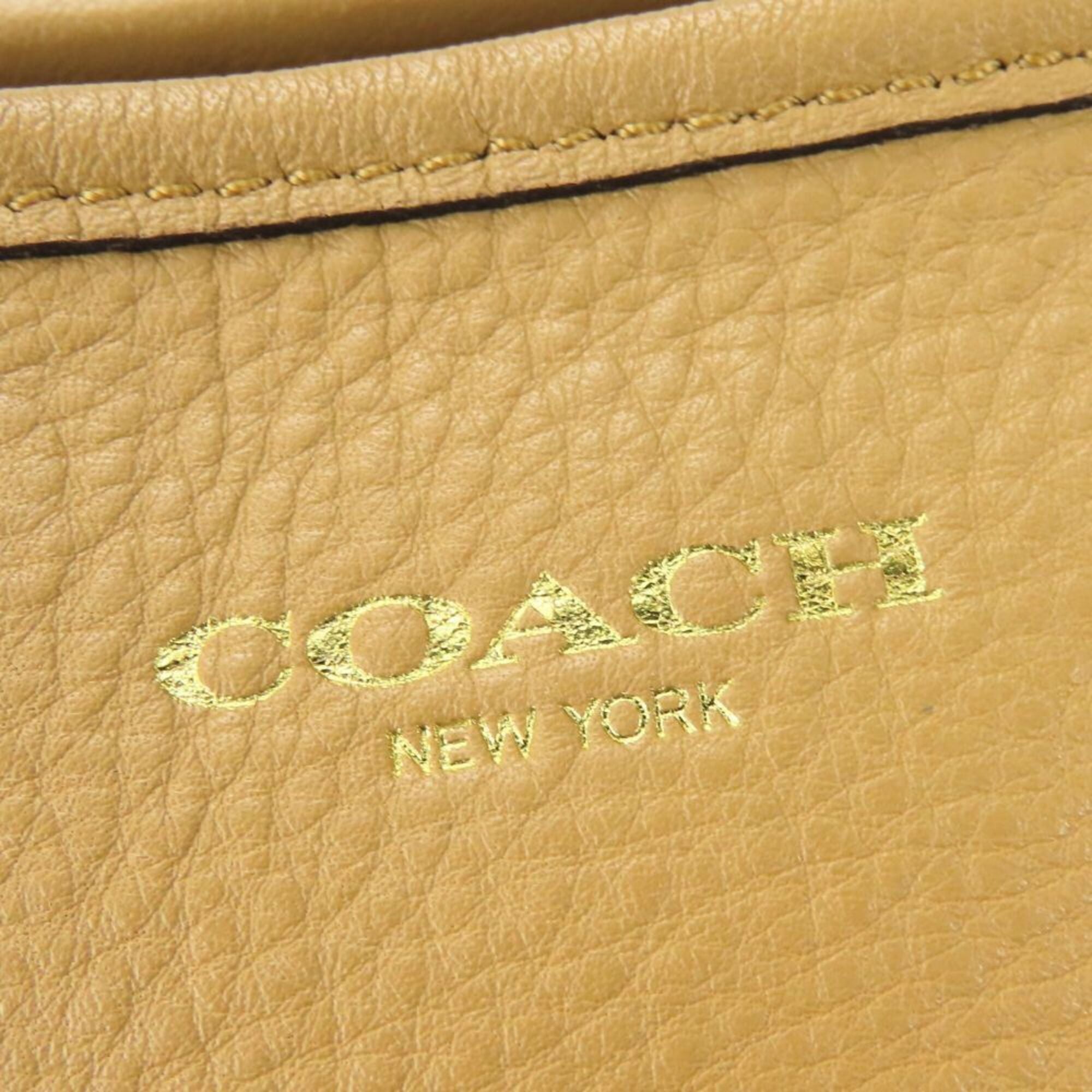 Coach Beige Leather Shoulder Bag (Pre-Owned)