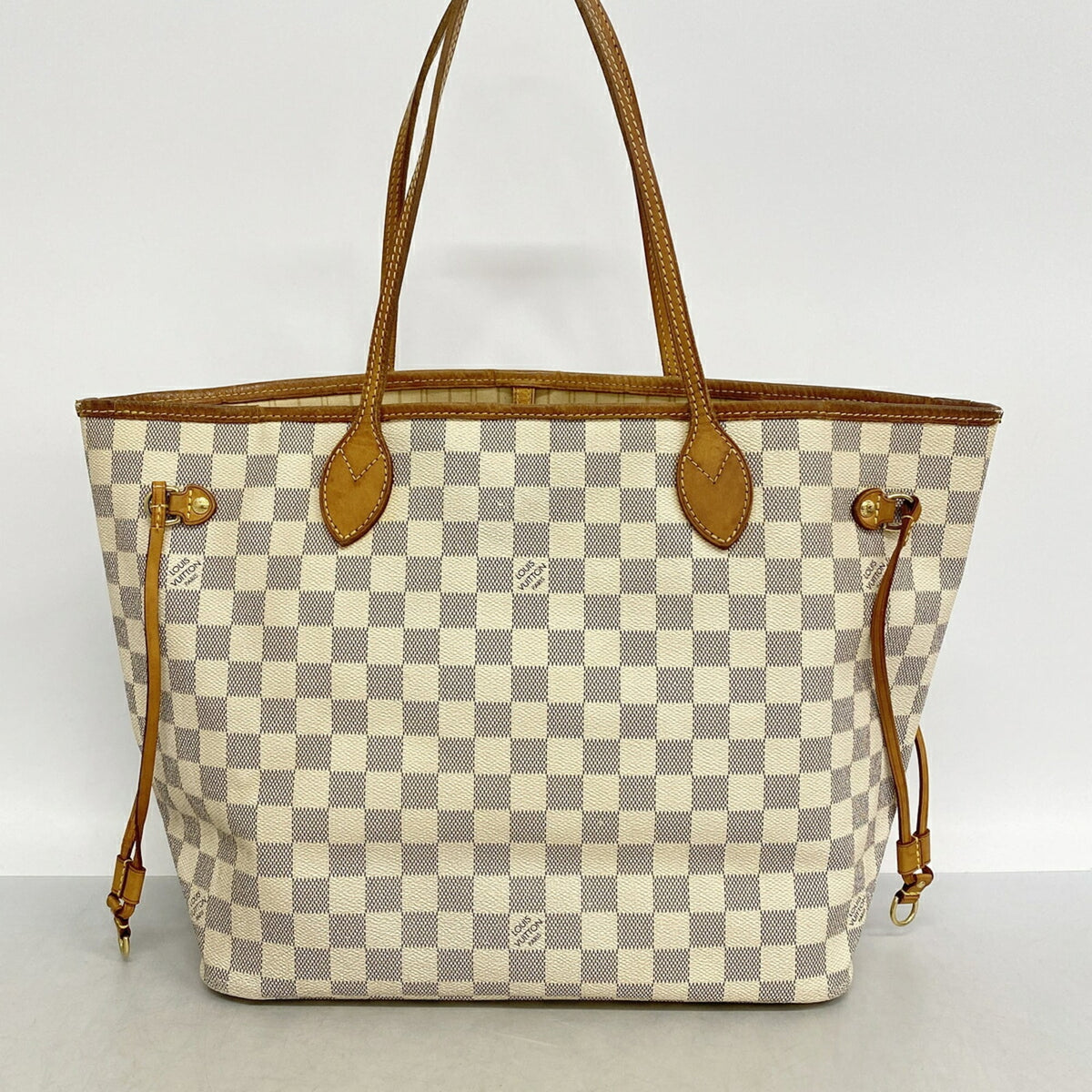 Louis Vuitton White Tote Bag (Pre-Owned)