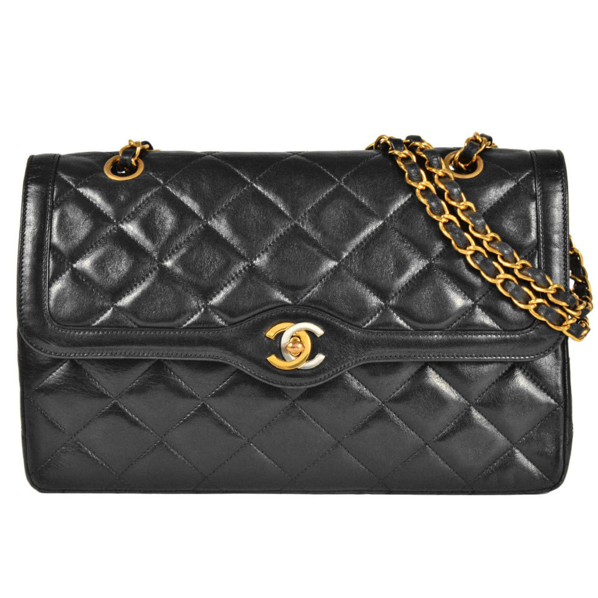 Chanel Black Leather Shoulder Bag (Pre-Owned)