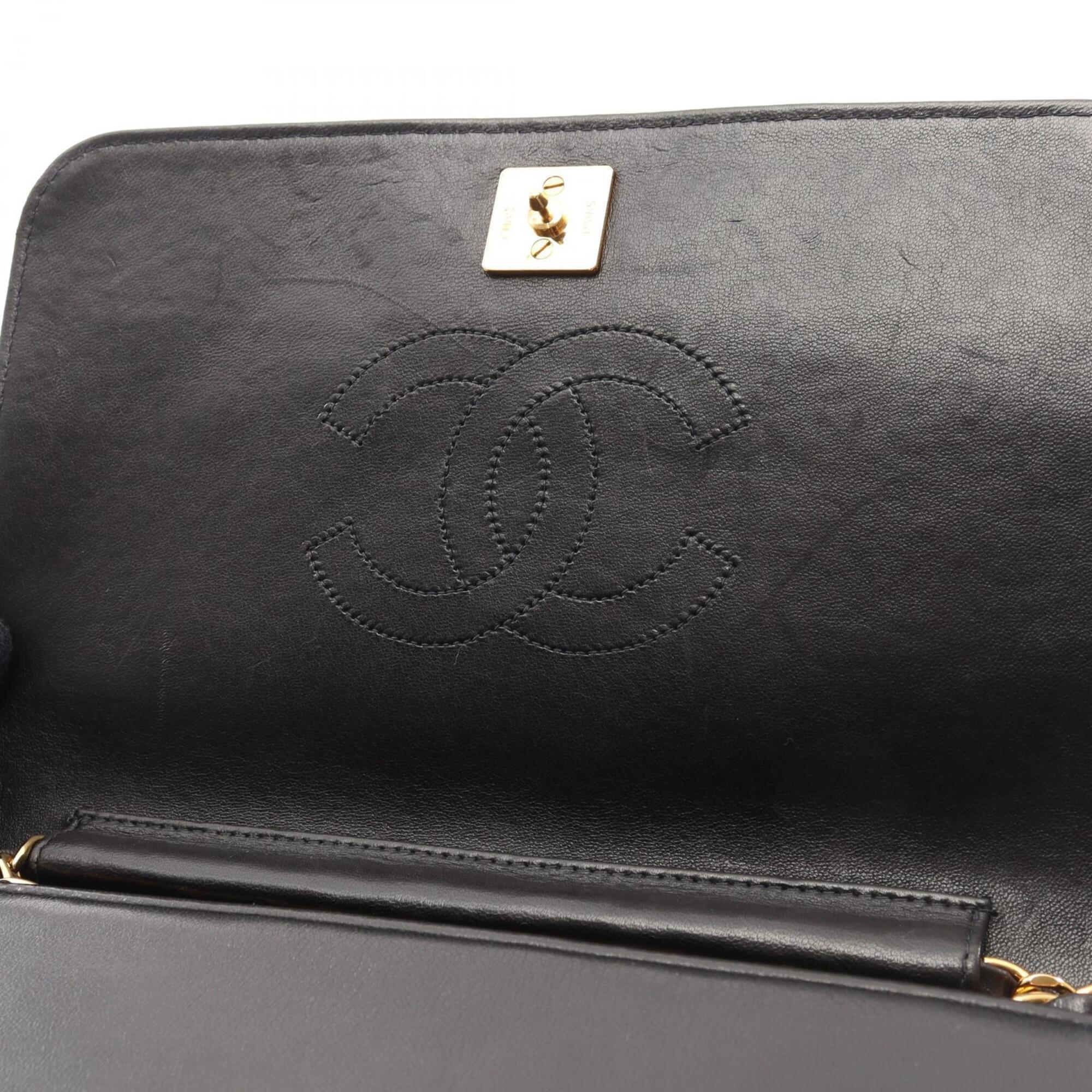 Chanel Black Leather Handbag Shoulder Bag (Pre-Owned)