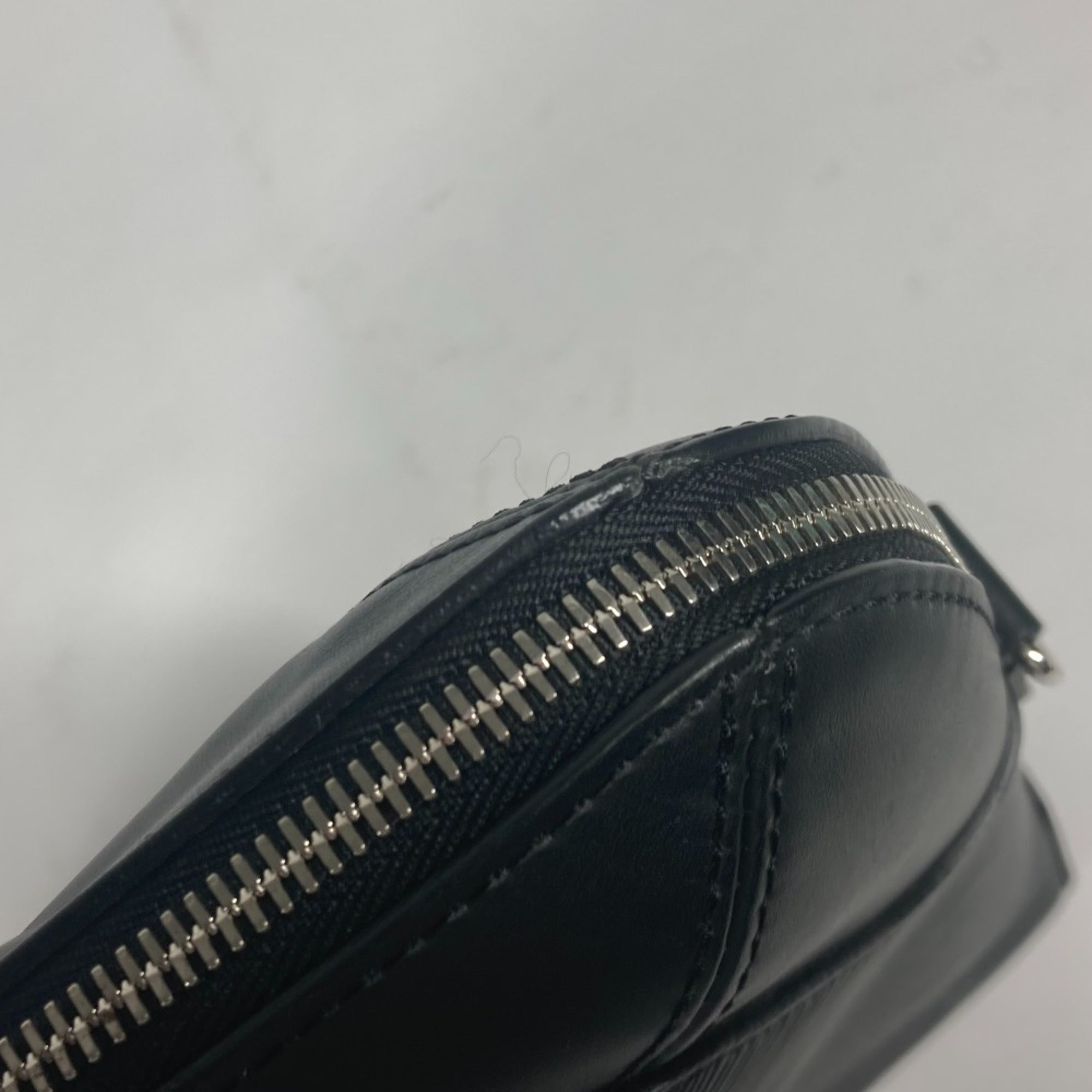 Louis Vuitton Black Noir Epi Leather Briefcase Tote Bag (Pre-Owned)