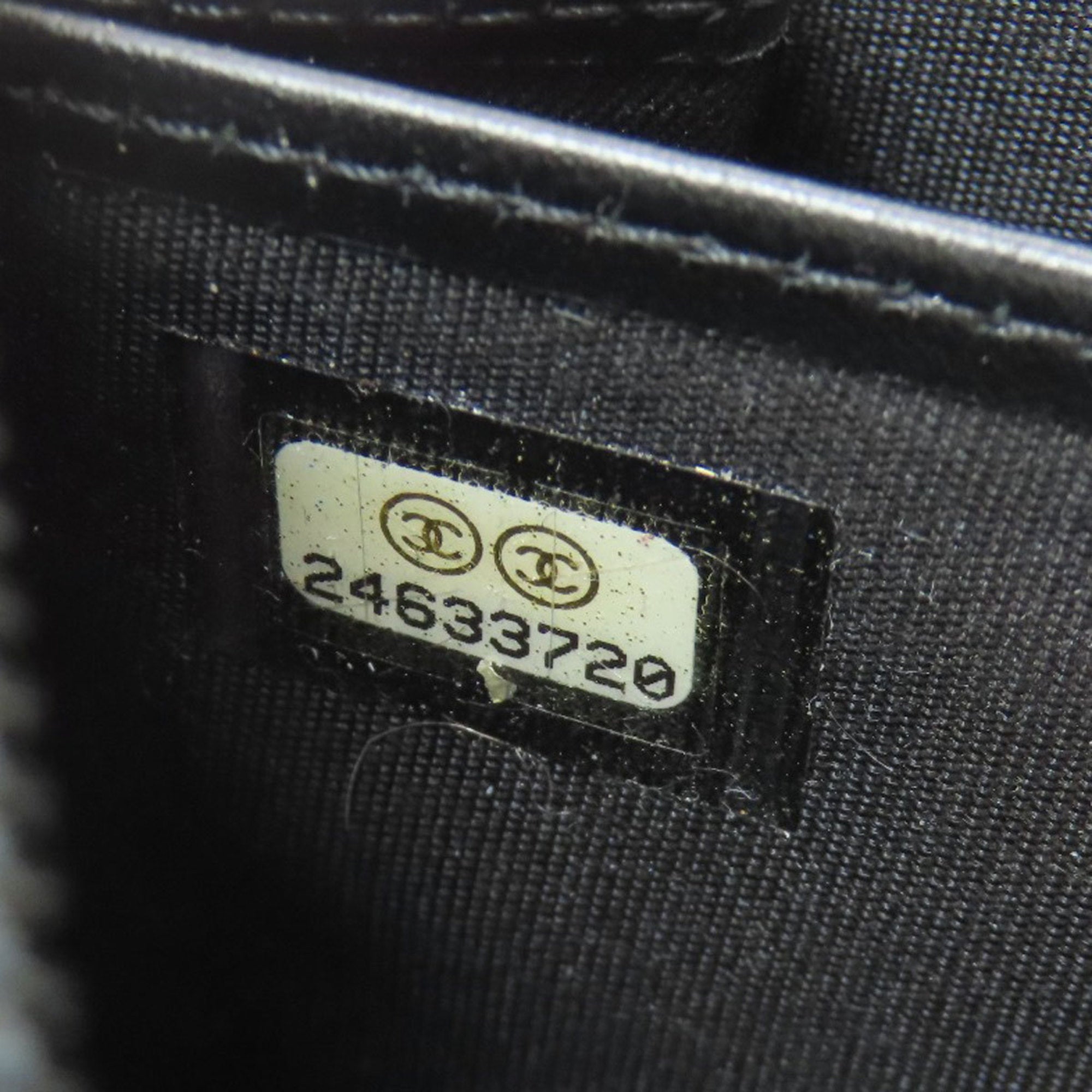 Chanel Black Grained Calfskin Long Wallet (Bi-Fold) (Pre-Owned)
