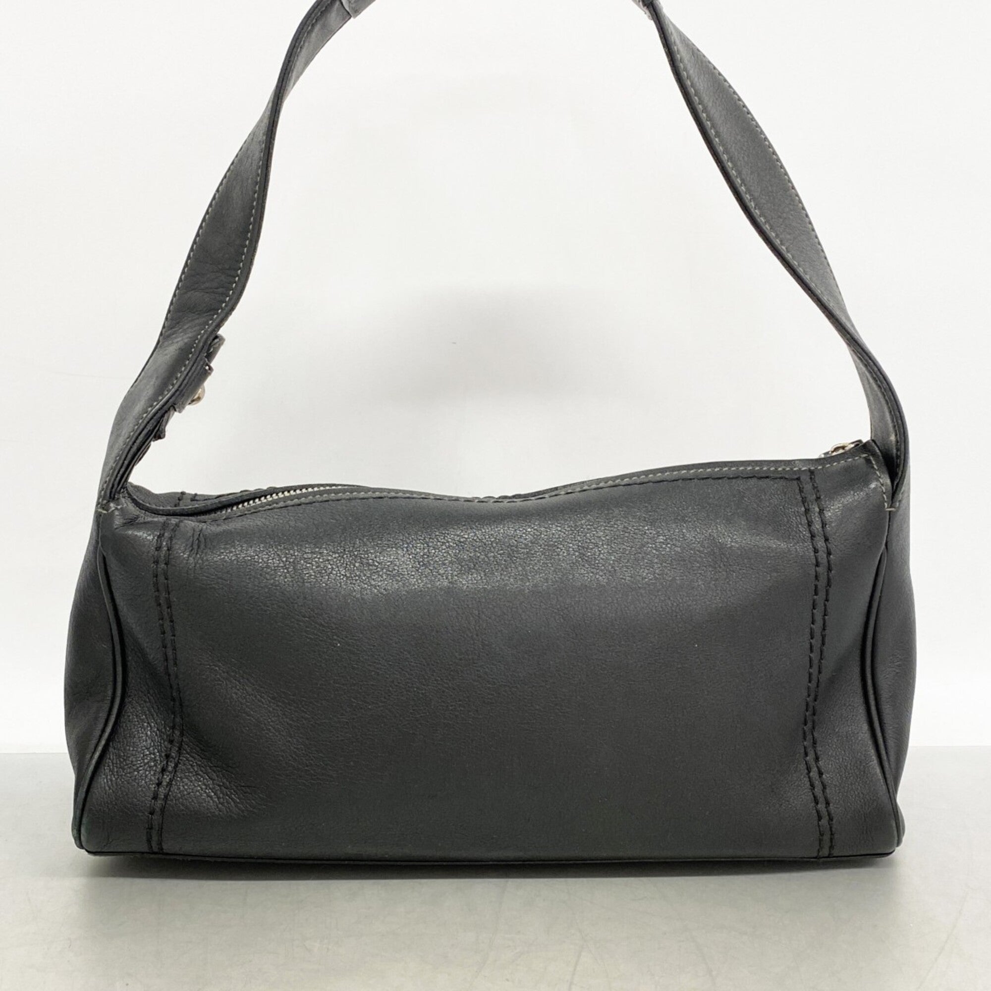 Salvatore Ferragamo Black Leather Handbag (Pre-Owned)