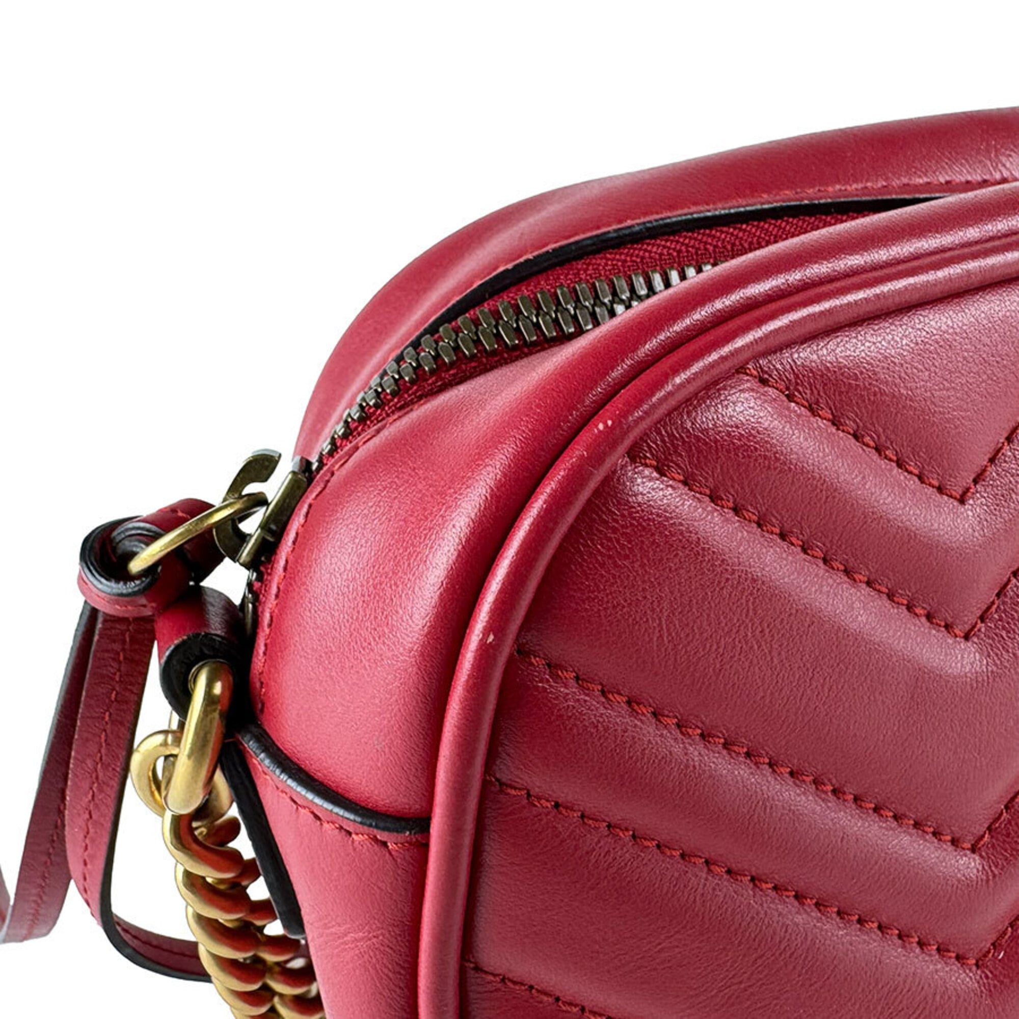 Gucci Red Color Leather Shoulder Bag (Pre-Owned)