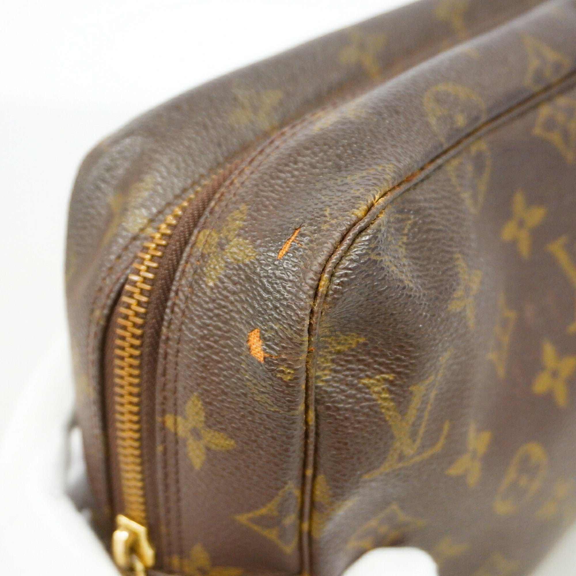 Louis Vuitton Brown Pouch (Pre-Owned)