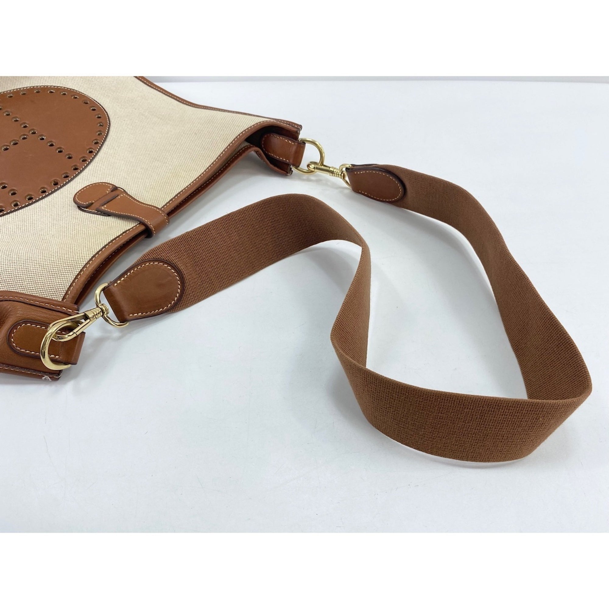 Hermes Brown Shoulder Bag (Pre-Owned)