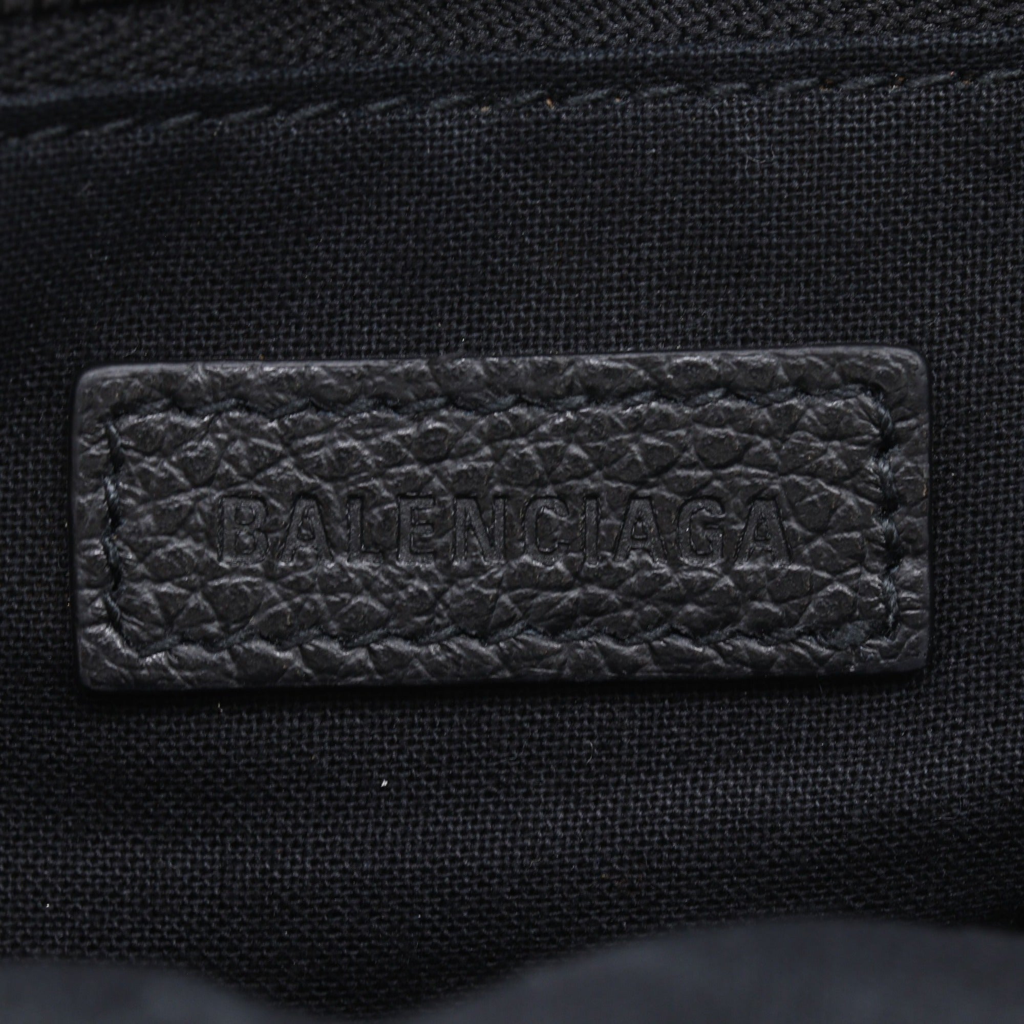 Balenciaga Black Leather Shoulder Bag (Pre-Owned)