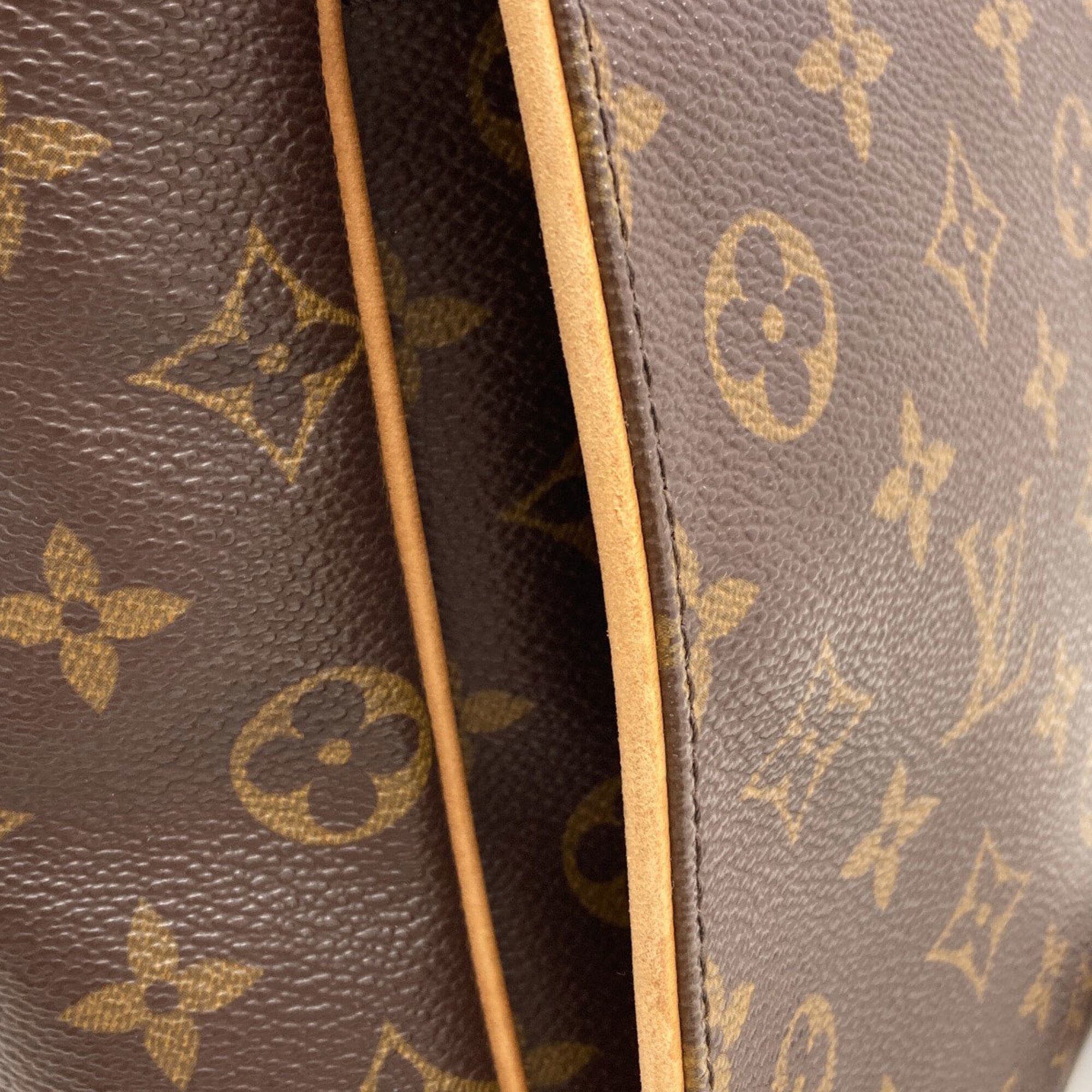 Louis Vuitton Monogram Monogram Monogram Shoulder Bag (Pre-Owned)